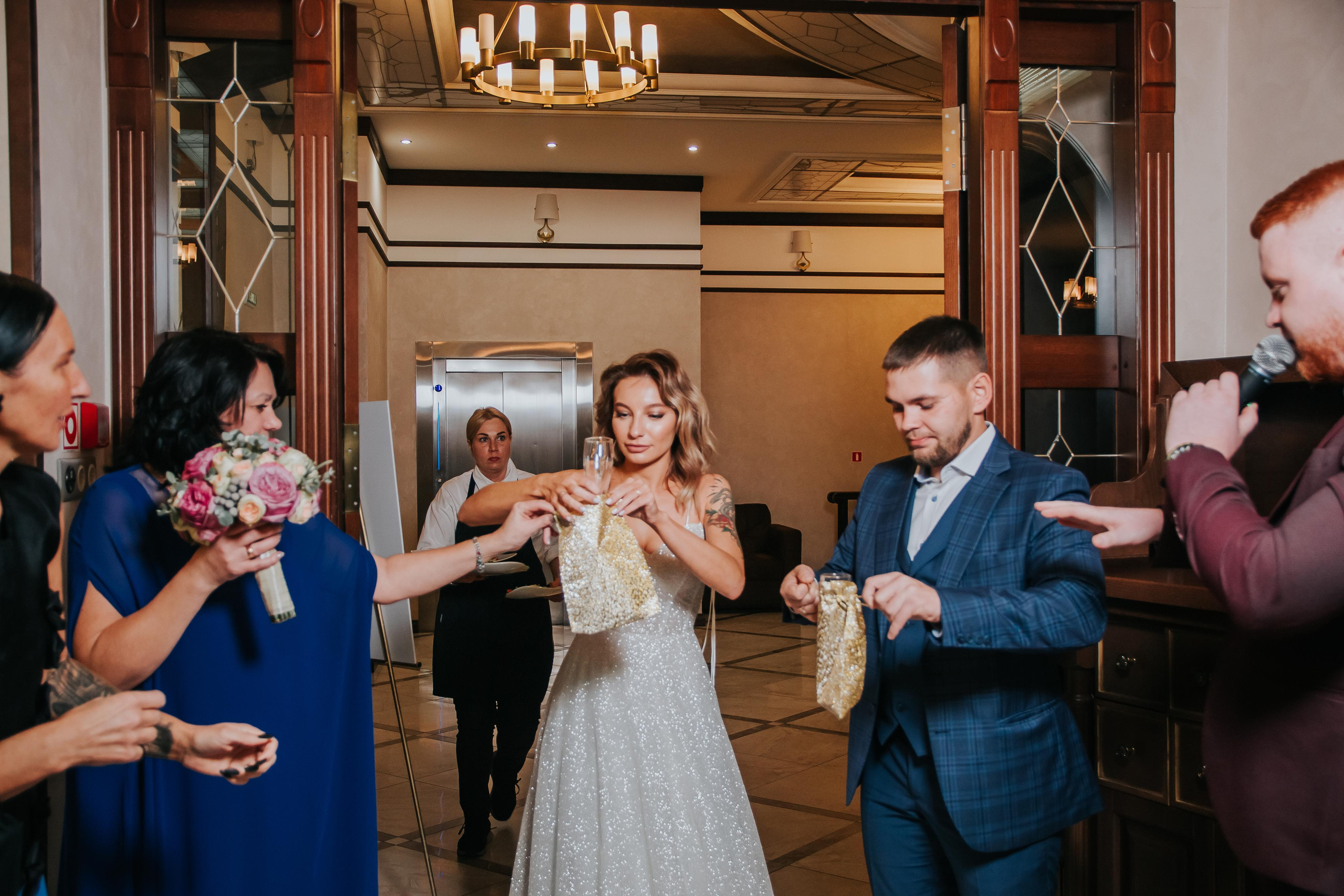 Свадебная фотосессия в гостинице Томь в г. Кемерово