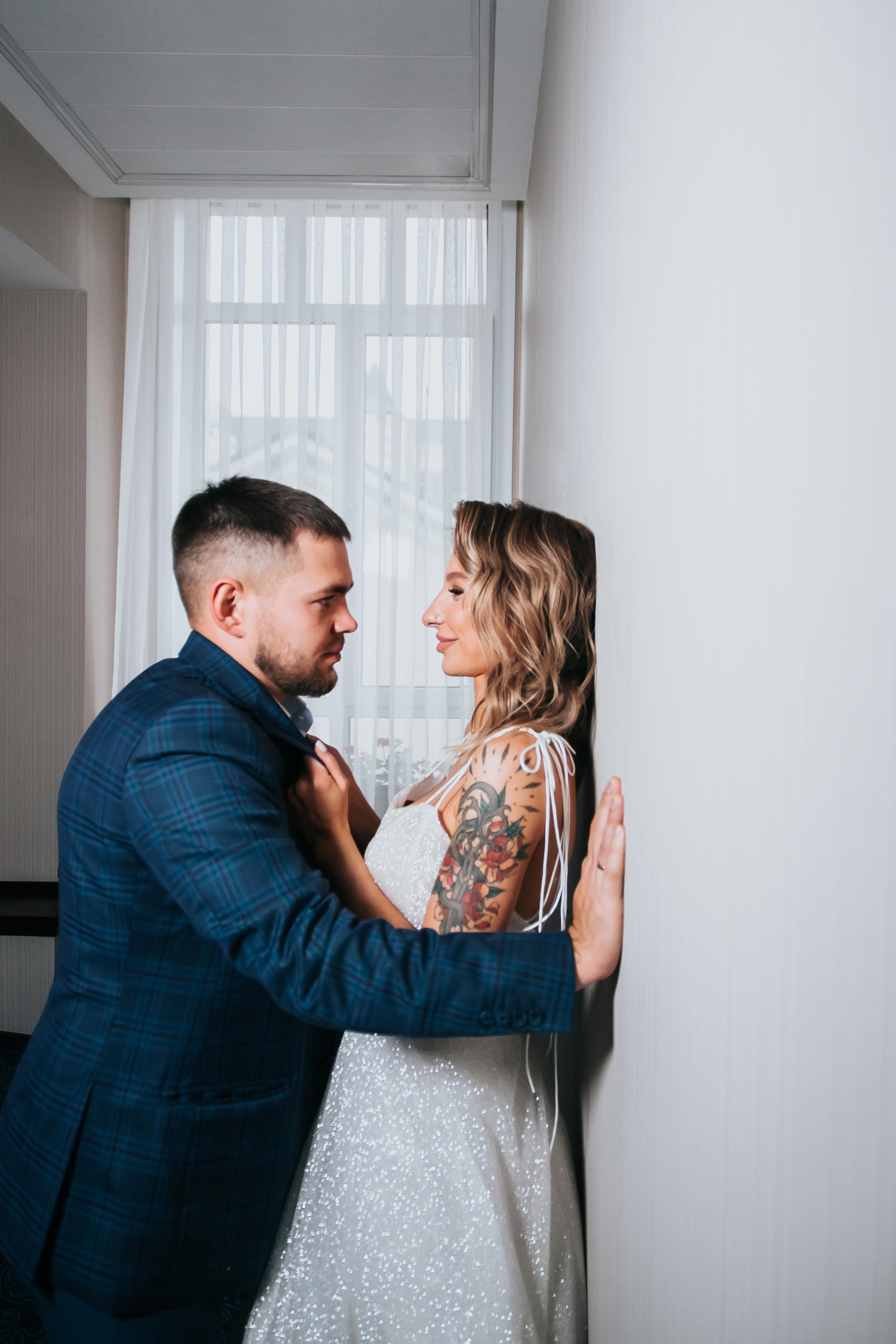 Свадебная фотосессия в гостинице Томь в г. Кемерово