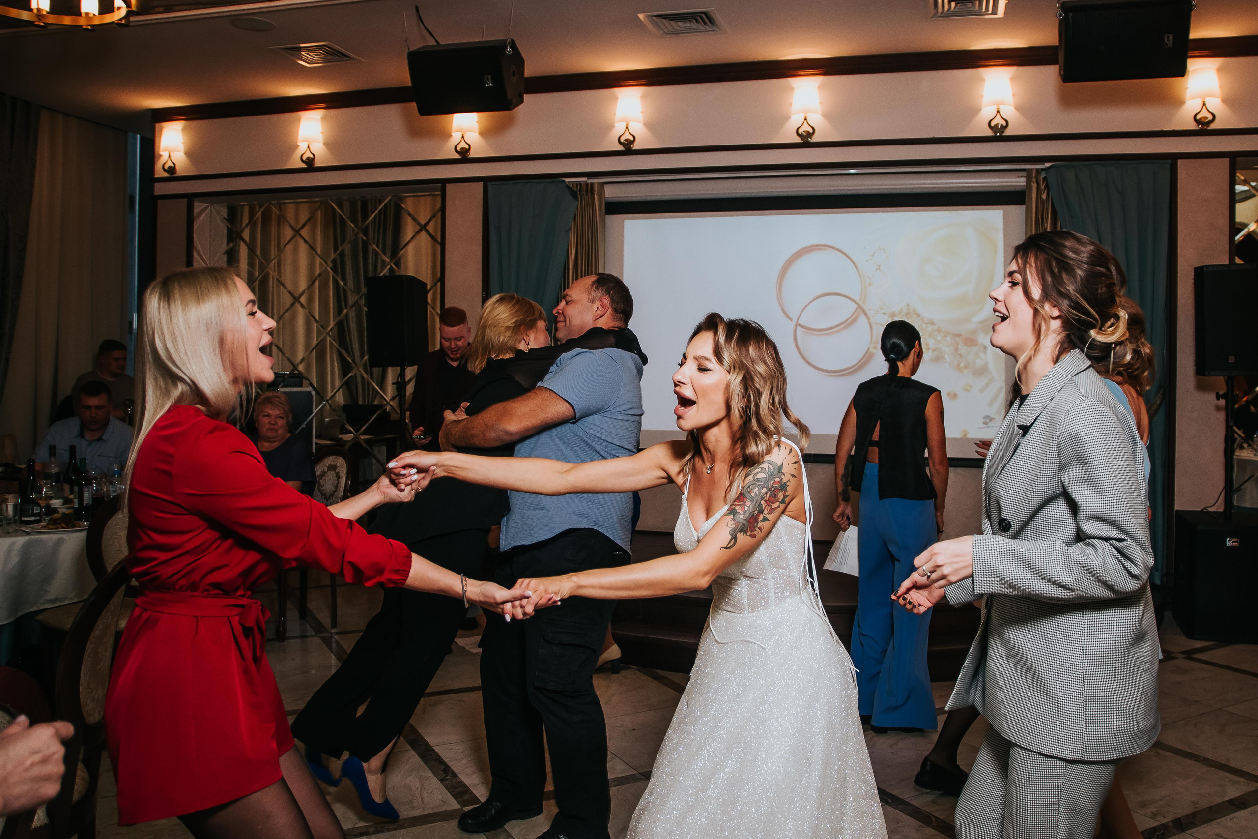 Свадебная фотосессия в гостинице Томь в г. Кемерово