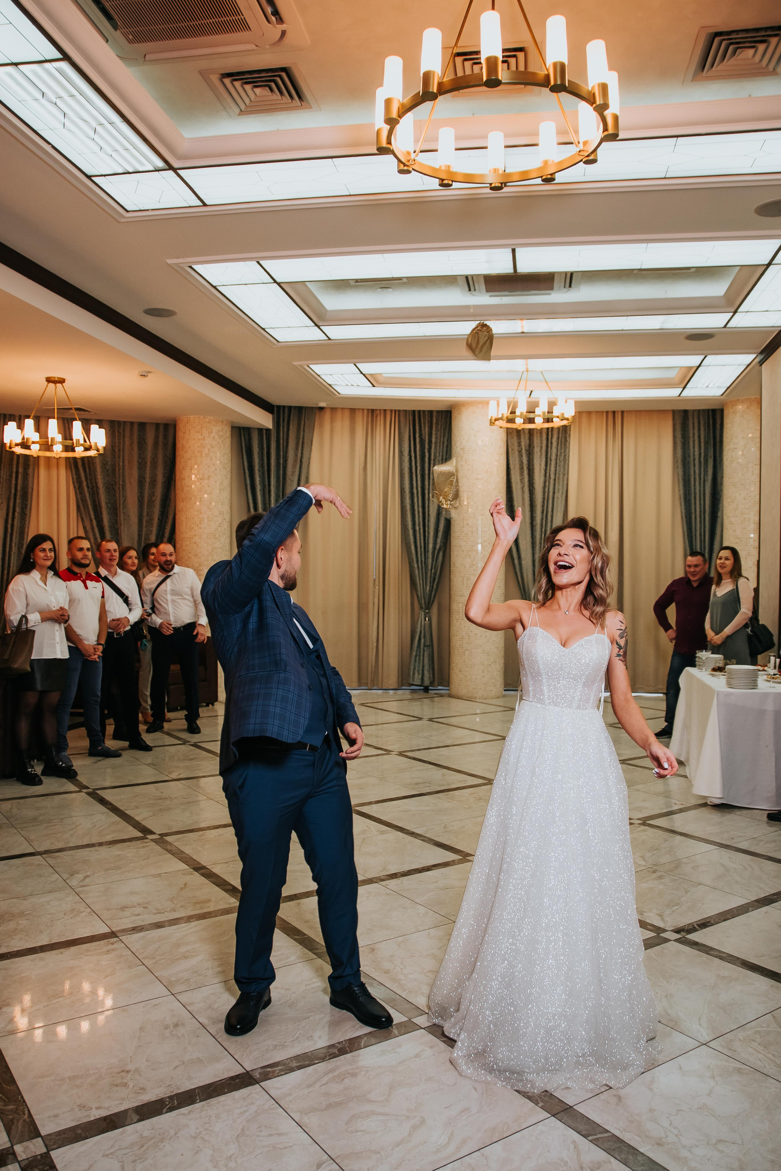 Свадебная фотосессия в гостинице Томь в г. Кемерово