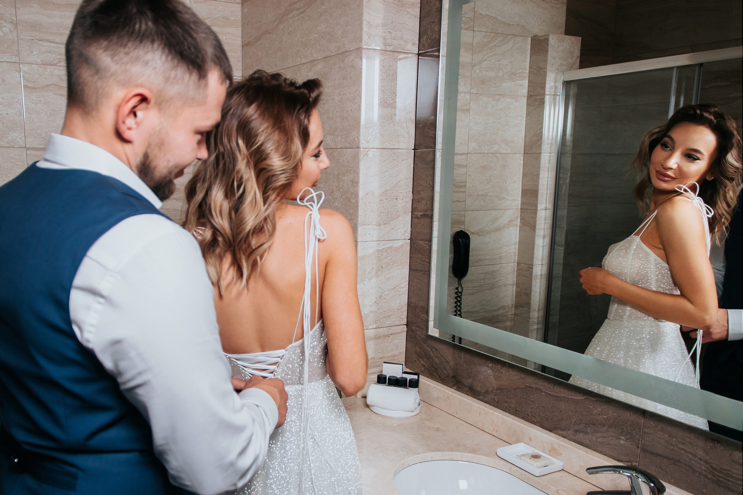 Свадебная фотосессия в гостинице Томь в г. Кемерово