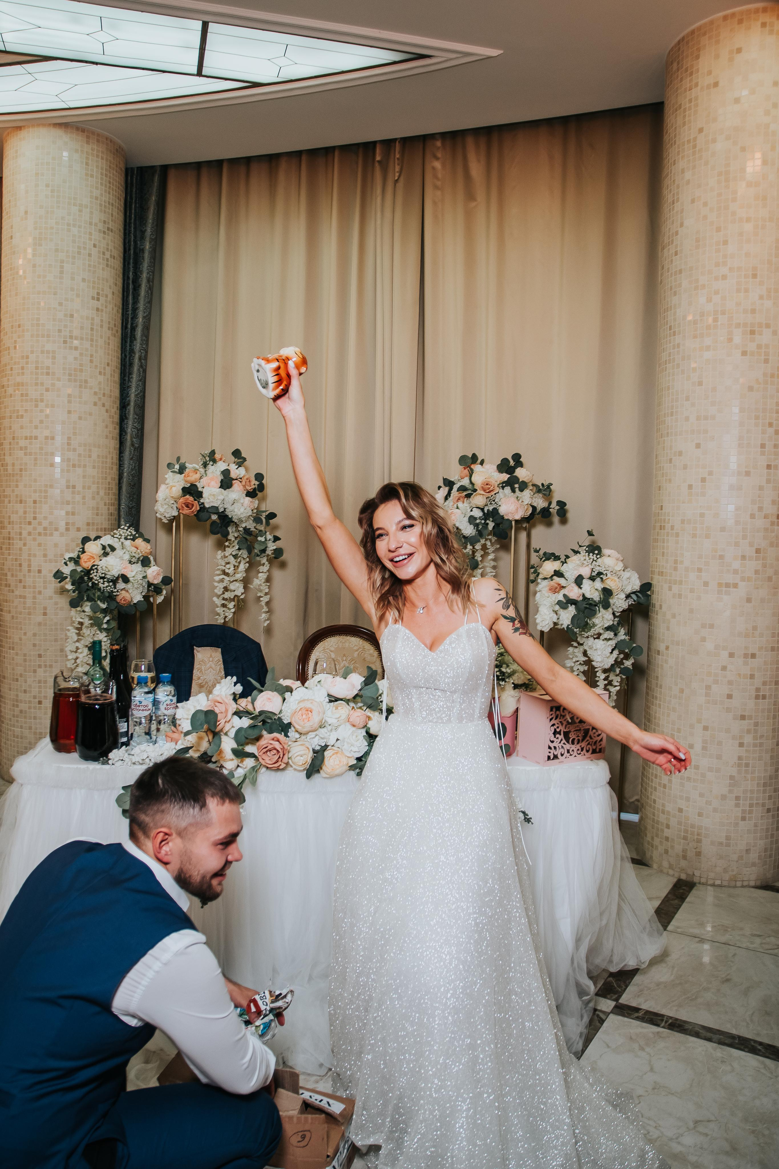 Свадебная фотосессия в гостинице Томь в г. Кемерово