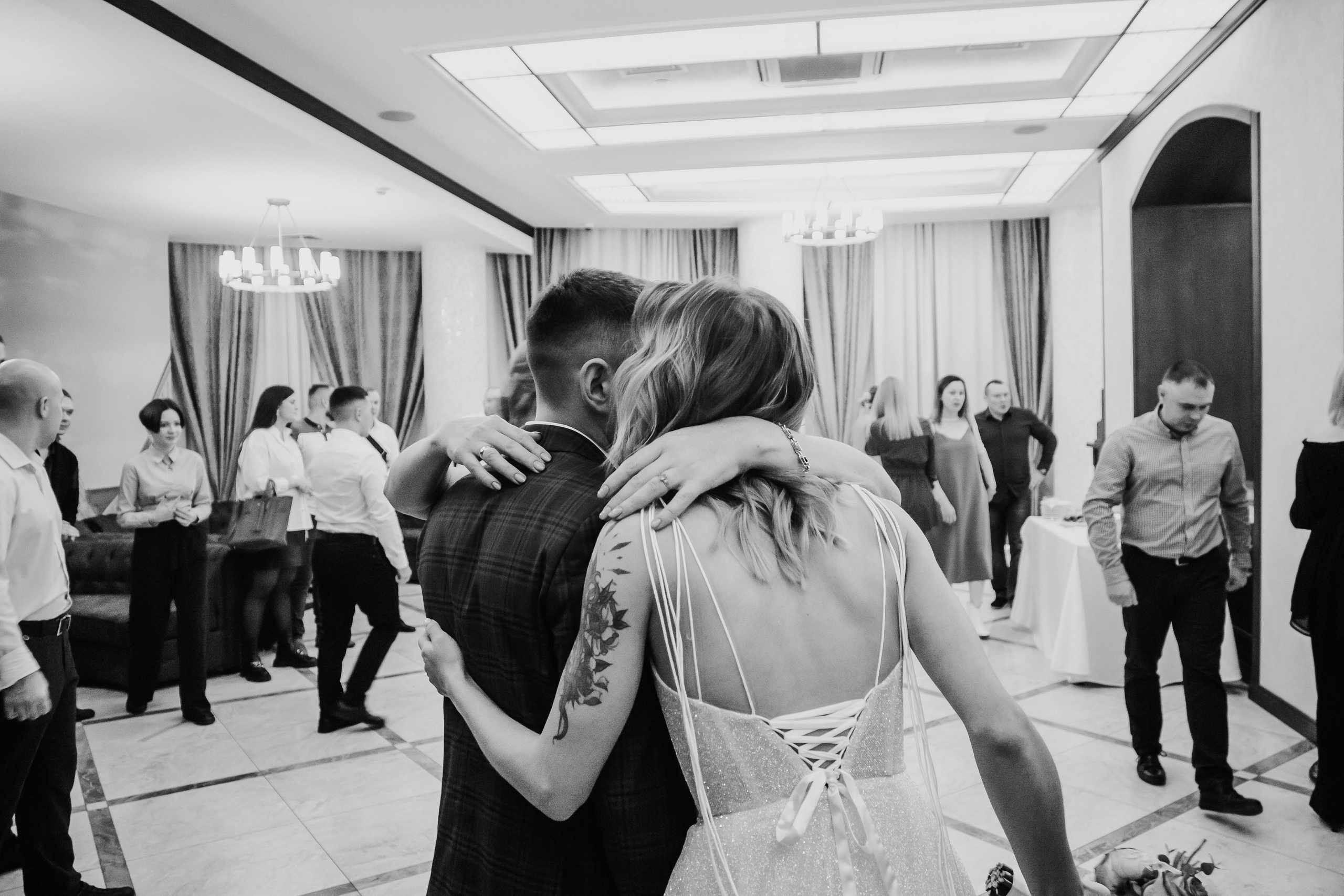 Свадебная фотосессия в гостинице Томь в г. Кемерово