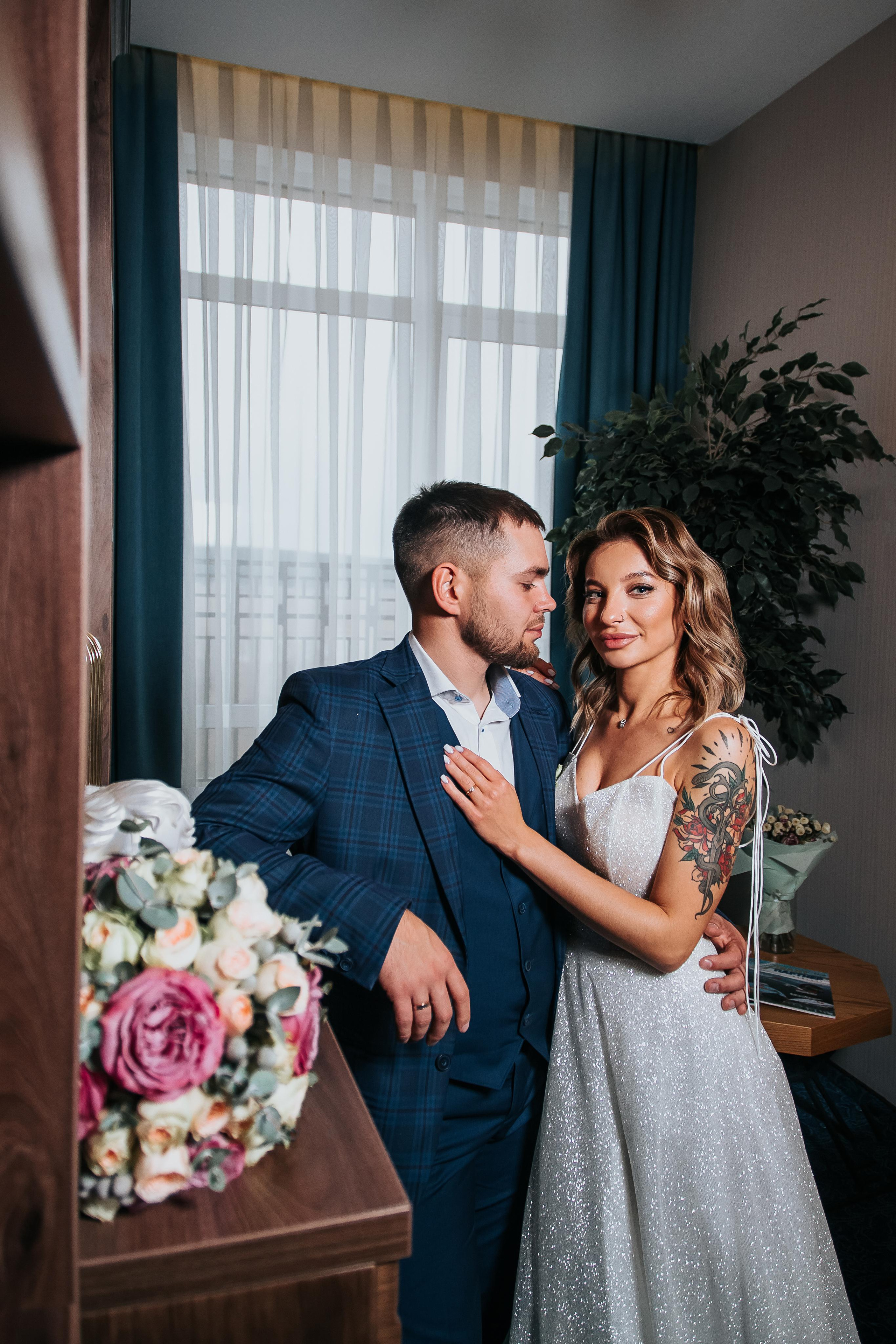 Свадебная фотосессия в гостинице Томь в г. Кемерово