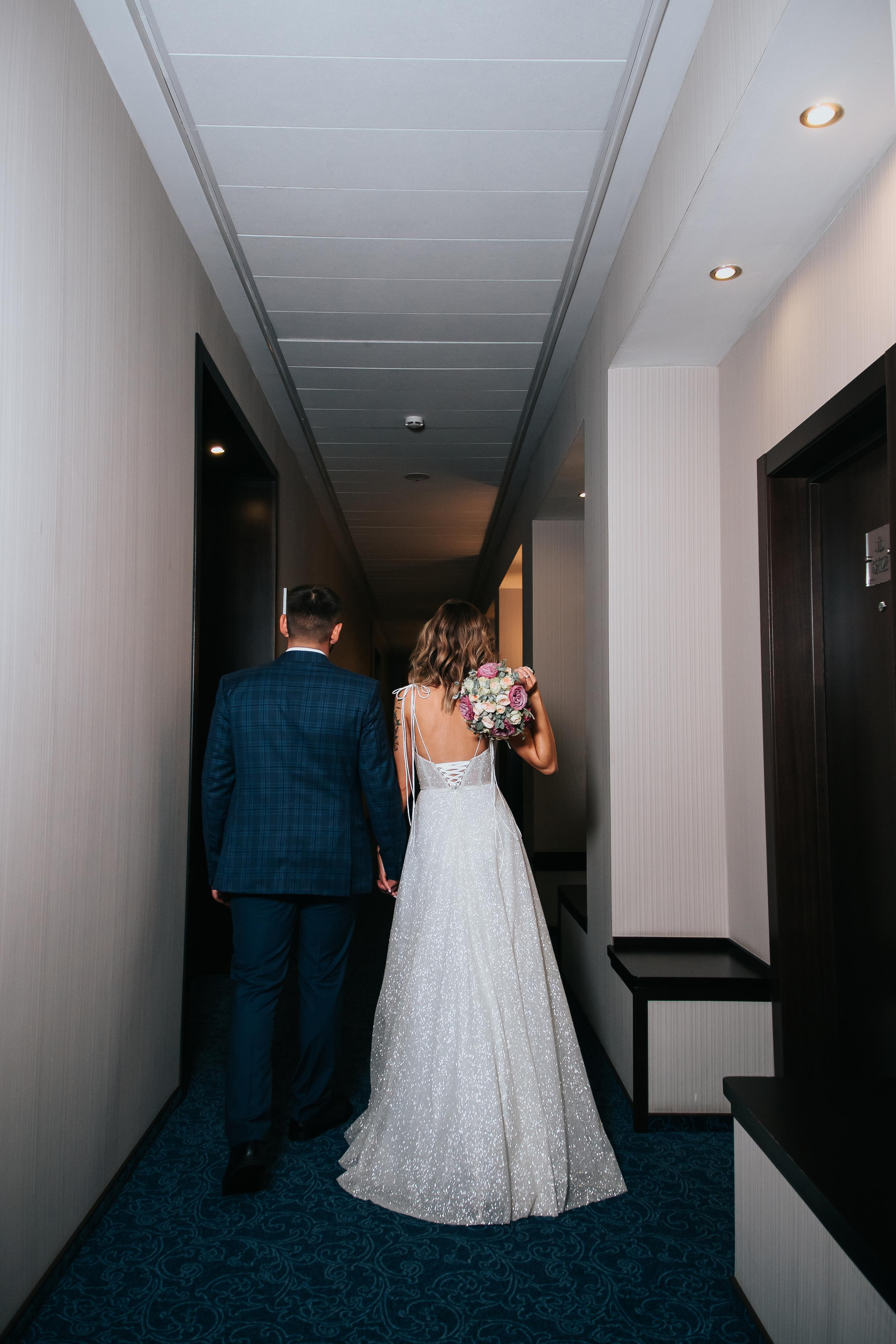 Свадебная фотосессия в гостинице Томь в г. Кемерово