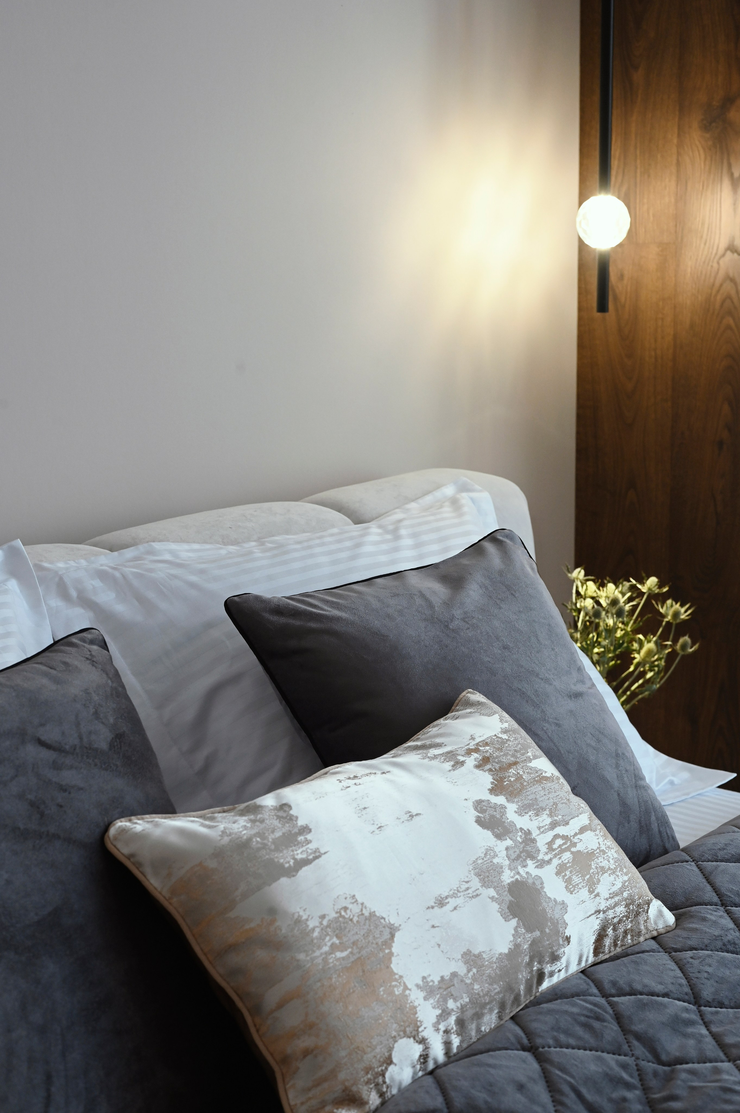 Башня Исеть дизайнер Вероника Миллер. Мебель на заказ