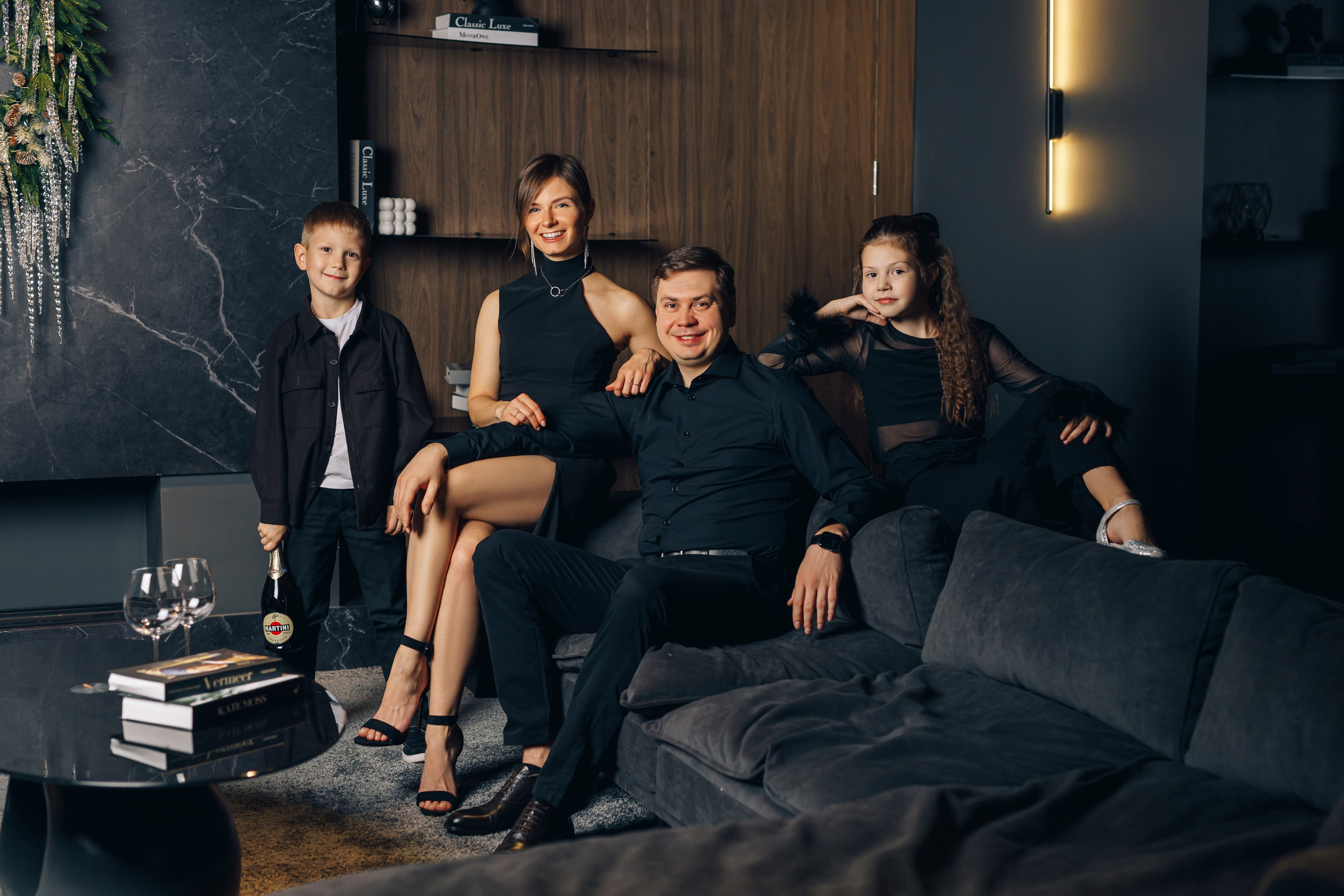 Семейная фотосессия в Санкт-Петербурге в студии и не только. Дмитрий Мартьянов семейный фотограф в Санкт-Петербурге