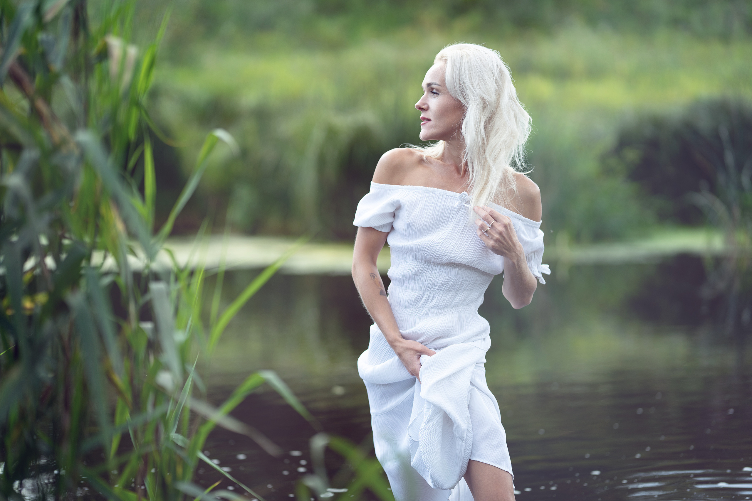 Летняя фотоссесия на речке. Фотограф Шитиков Роман, Roman Rabbit. Роман Шитиков —свадебный, семейный фотограф в Санкт-Петербурге