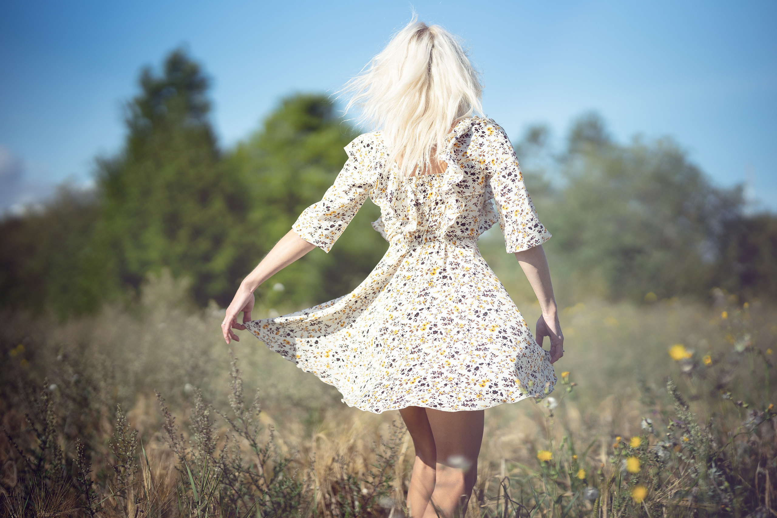 Летняя фотоссесия на речке. Фотограф Шитиков Роман, Roman Rabbit. Роман Шитиков —свадебный, семейный фотограф в Санкт-Петербурге