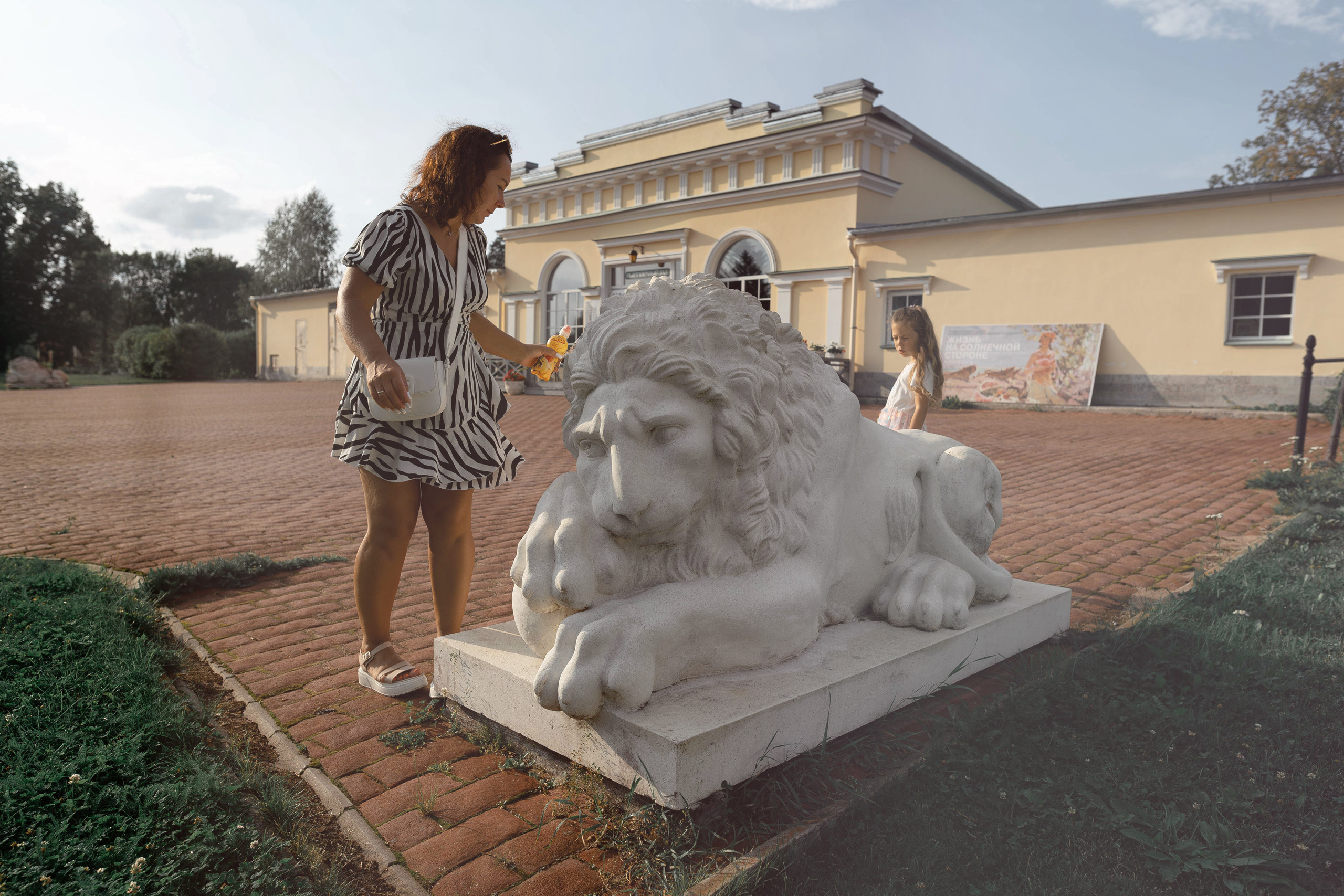 Семейная фотосессия в парке летом. Семейный фотограф Шитиков Роман. Роман Шитиков —свадебный, семейный фотограф в Санкт-Петербурге