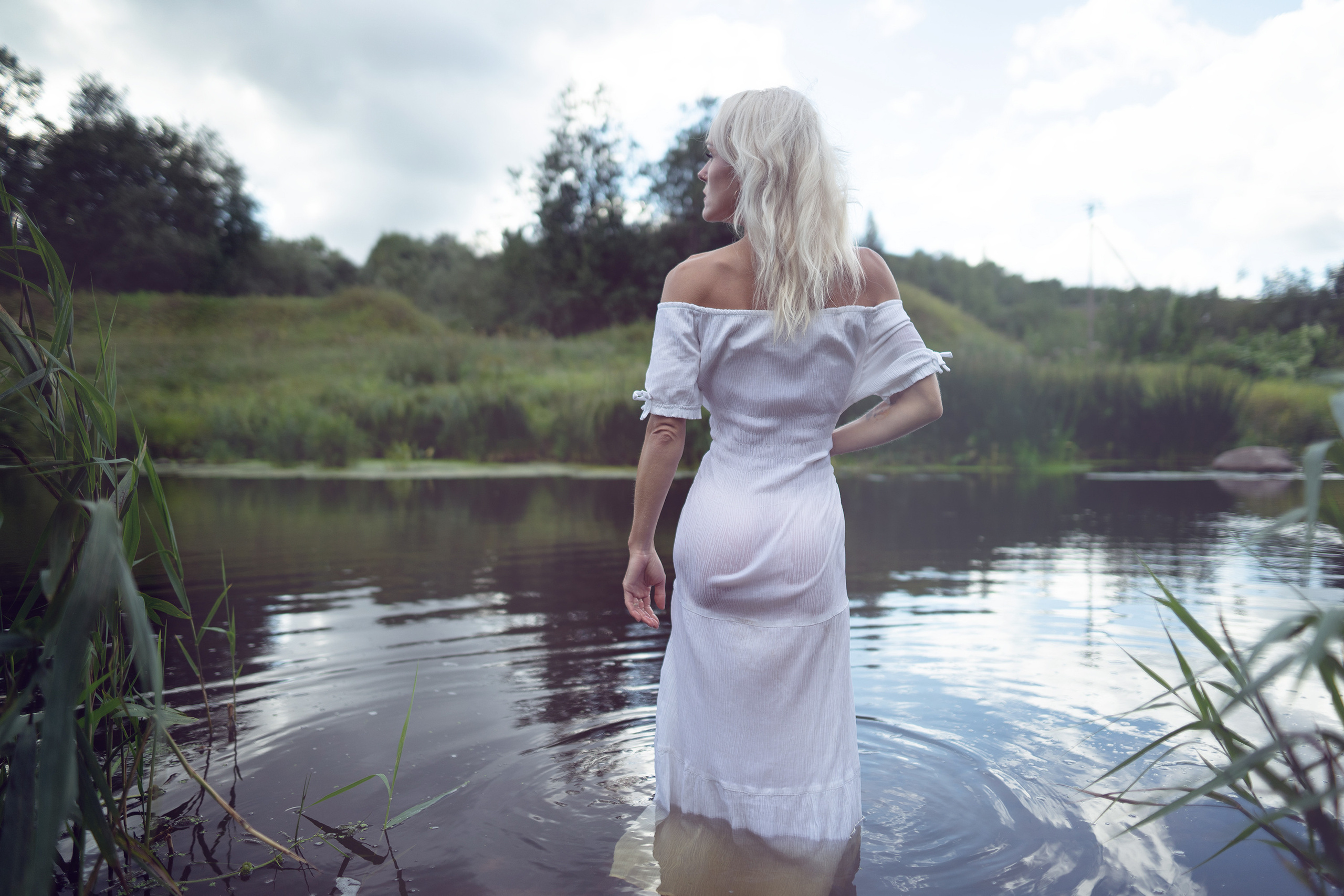 Летняя фотоссесия на речке. Фотограф Шитиков Роман, Roman Rabbit. Роман Шитиков —свадебный, семейный фотограф в Санкт-Петербурге