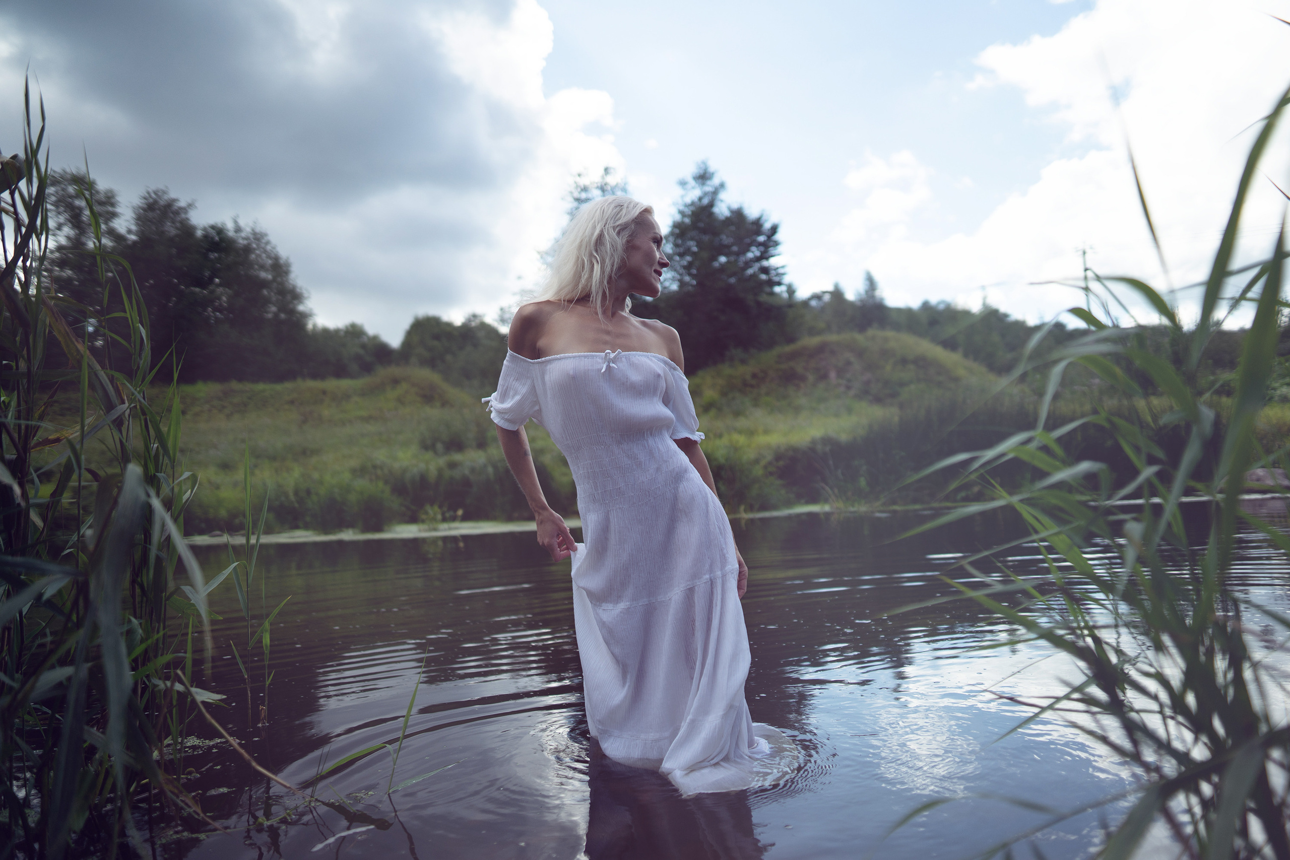 Летняя фотоссесия на речке. Фотограф Шитиков Роман, Roman Rabbit. Роман Шитиков —свадебный, семейный фотограф в Санкт-Петербурге