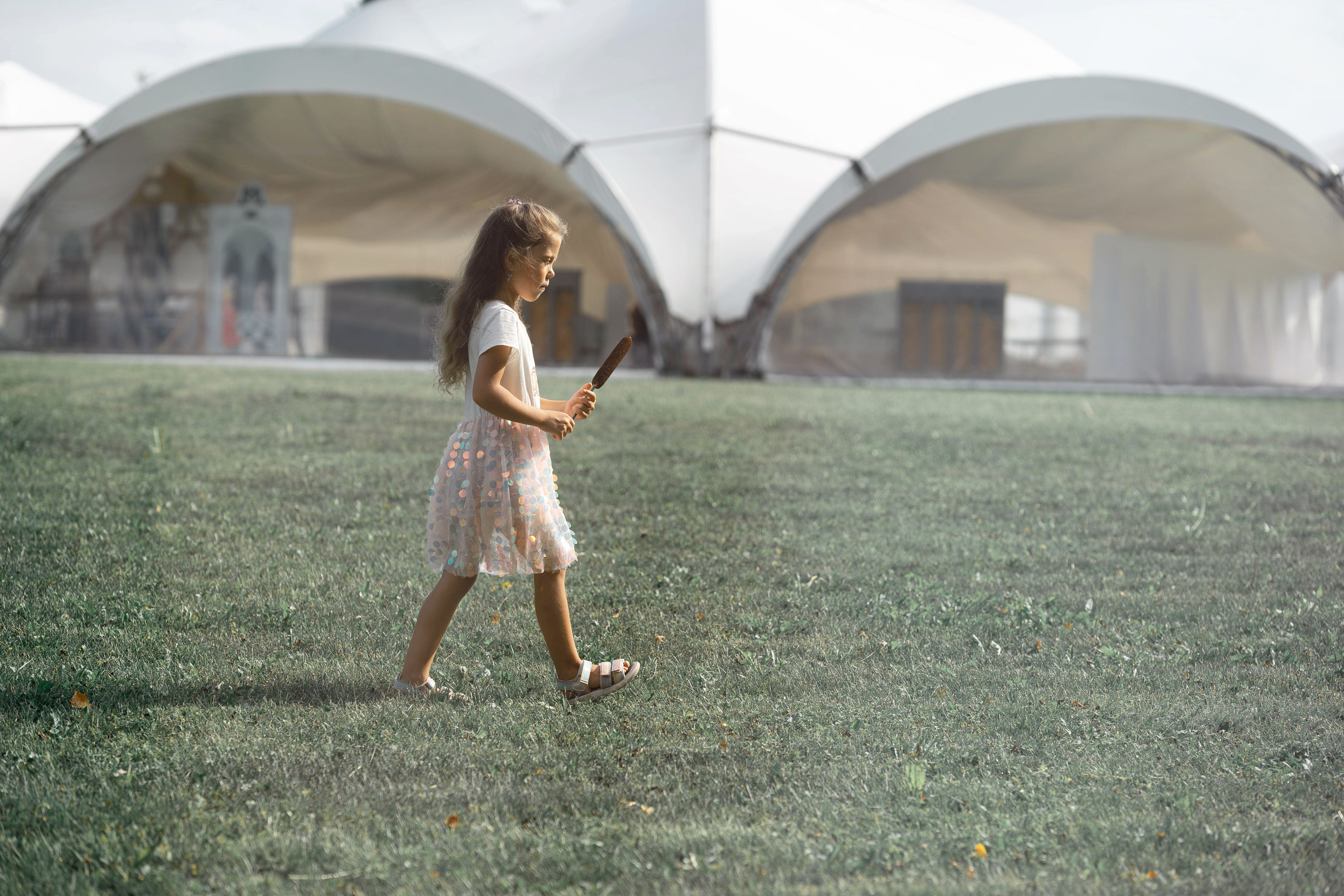 Семейная фотосессия в парке летом. Семейный фотограф Шитиков Роман. Роман Шитиков —свадебный, семейный фотограф в Санкт-Петербурге