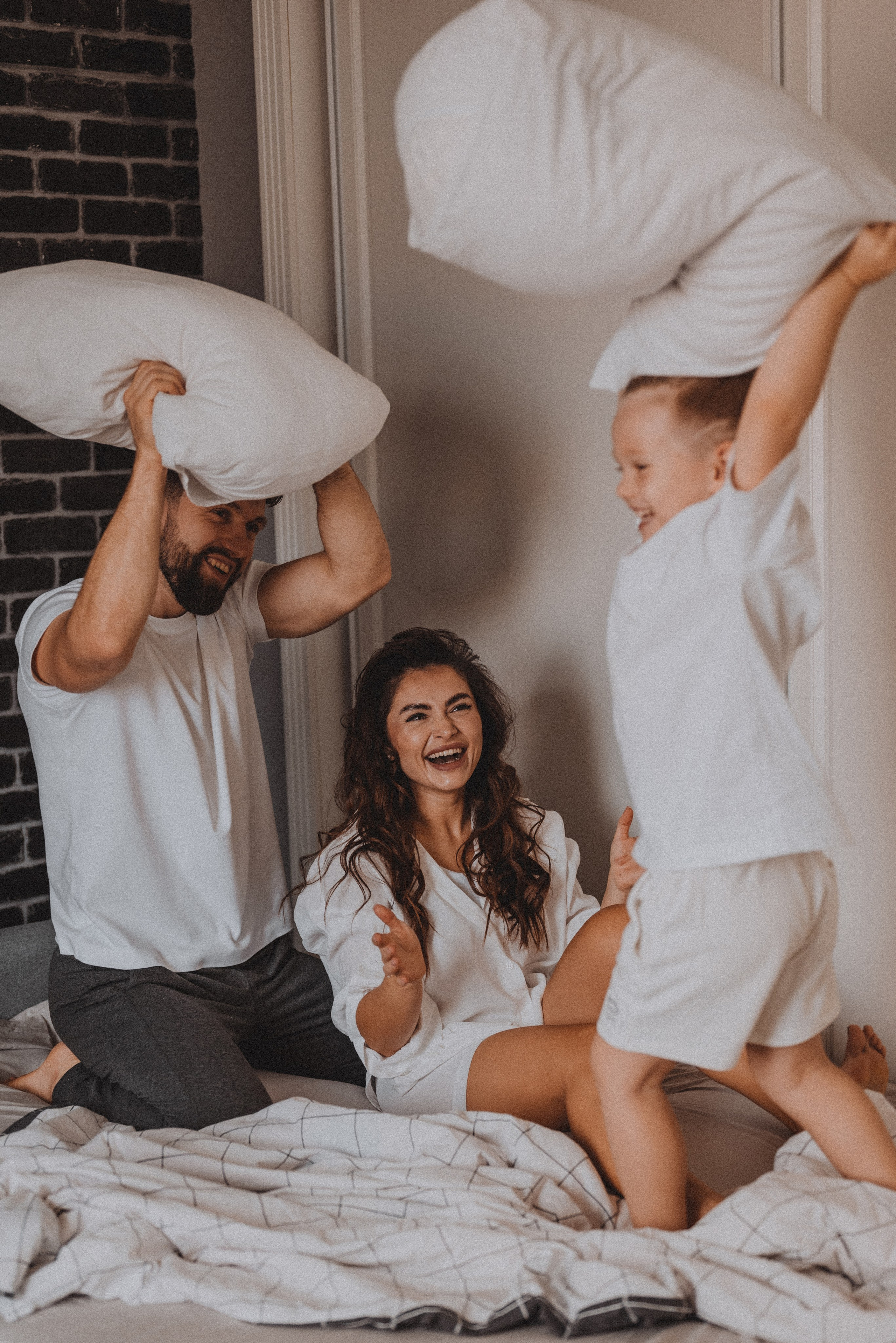 Александр и Кристина с Макаром. Фотограф Кристина Пархоменко