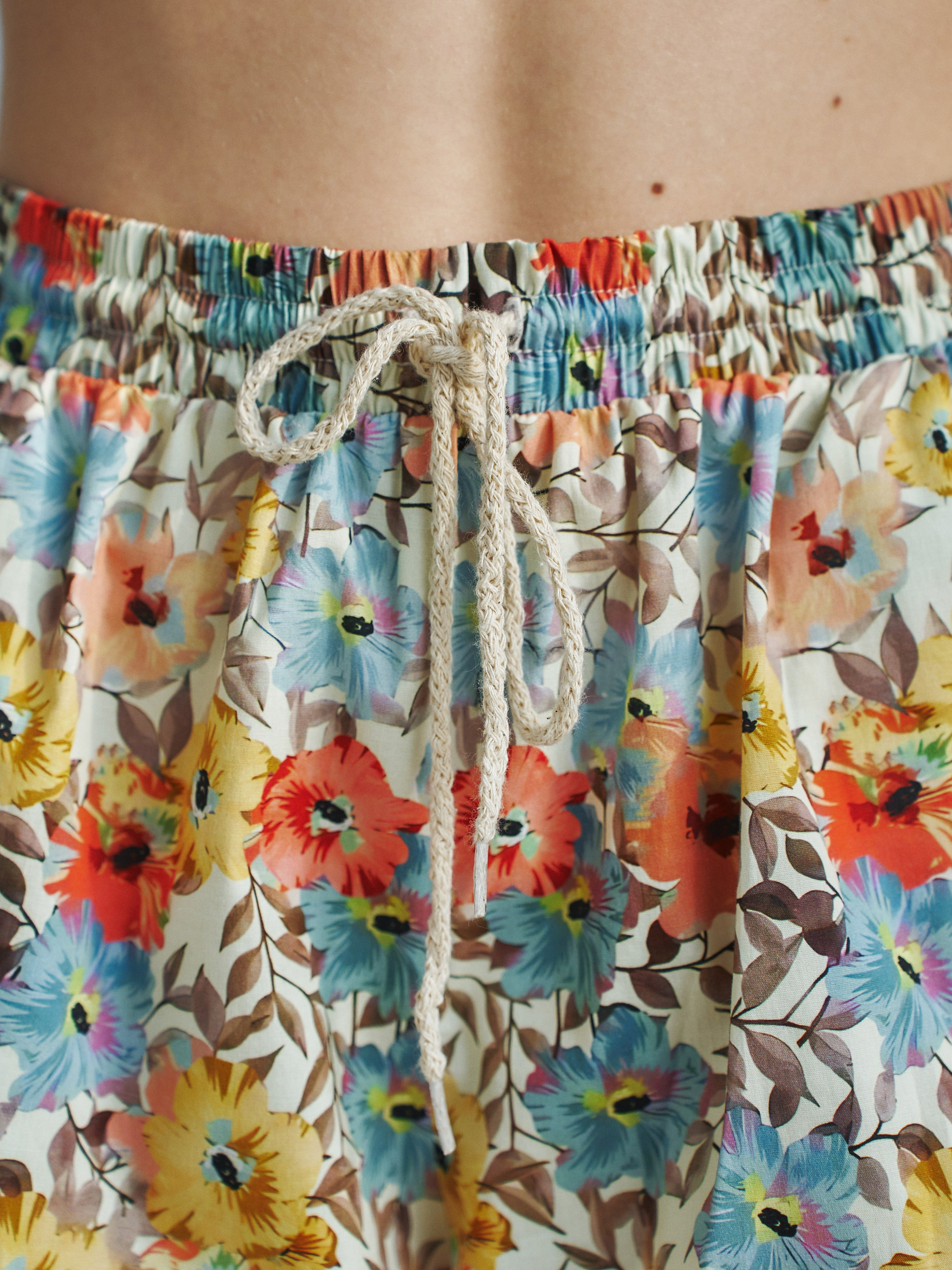 Каталог не на белом фоне. Фото и видео для брендов и бизнеса