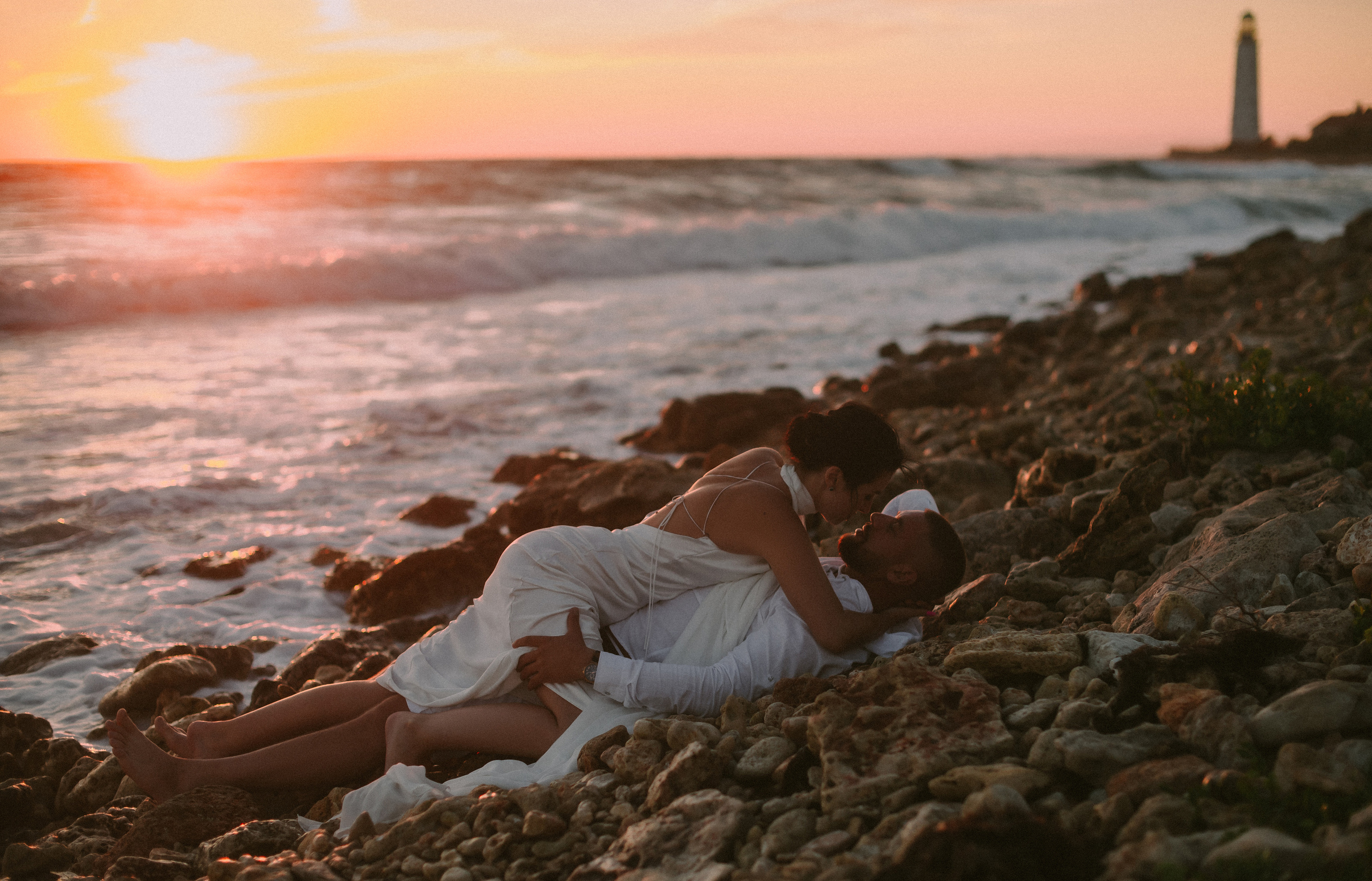 Казачья бухта. закат для двоих. Свадебный, женский, семейный фотограф в Севастополе Юлия Мошенко