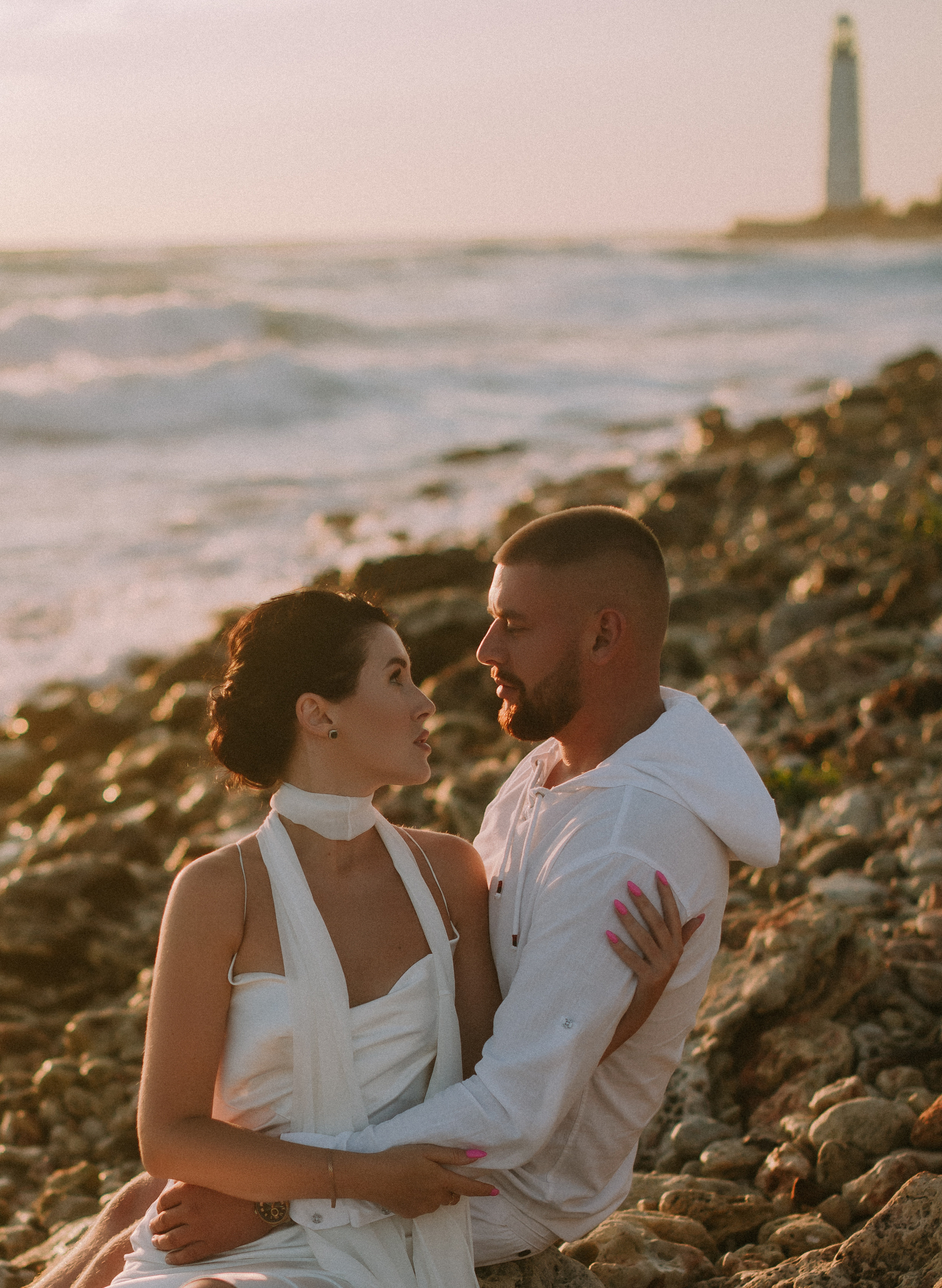 Казачья бухта. закат для двоих. Свадебный, женский, семейный фотограф в Севастополе Юлия Мошенко