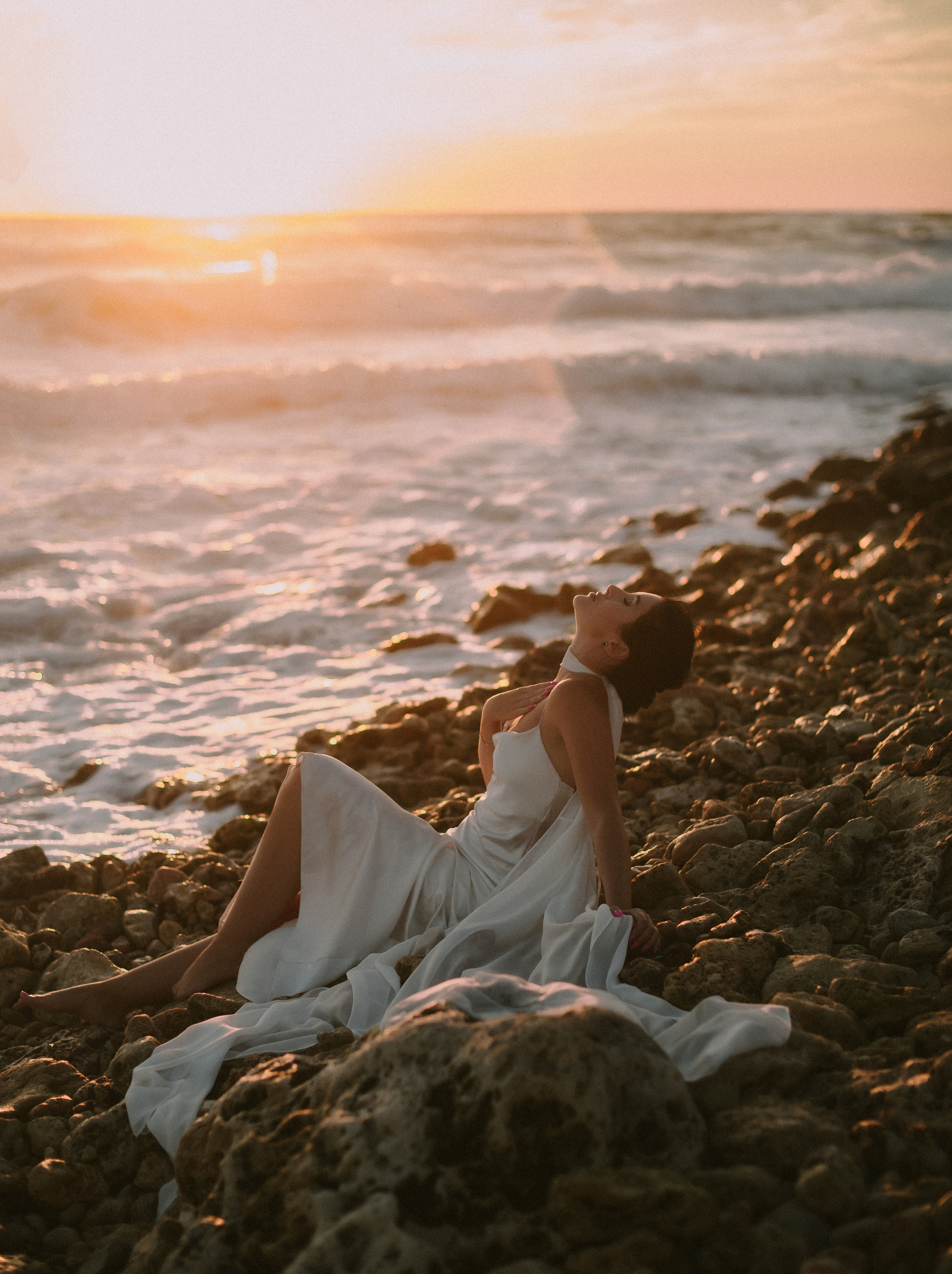 Казачья бухта. закат для двоих. Свадебный, женский, семейный фотограф в Севастополе Юлия Мошенко