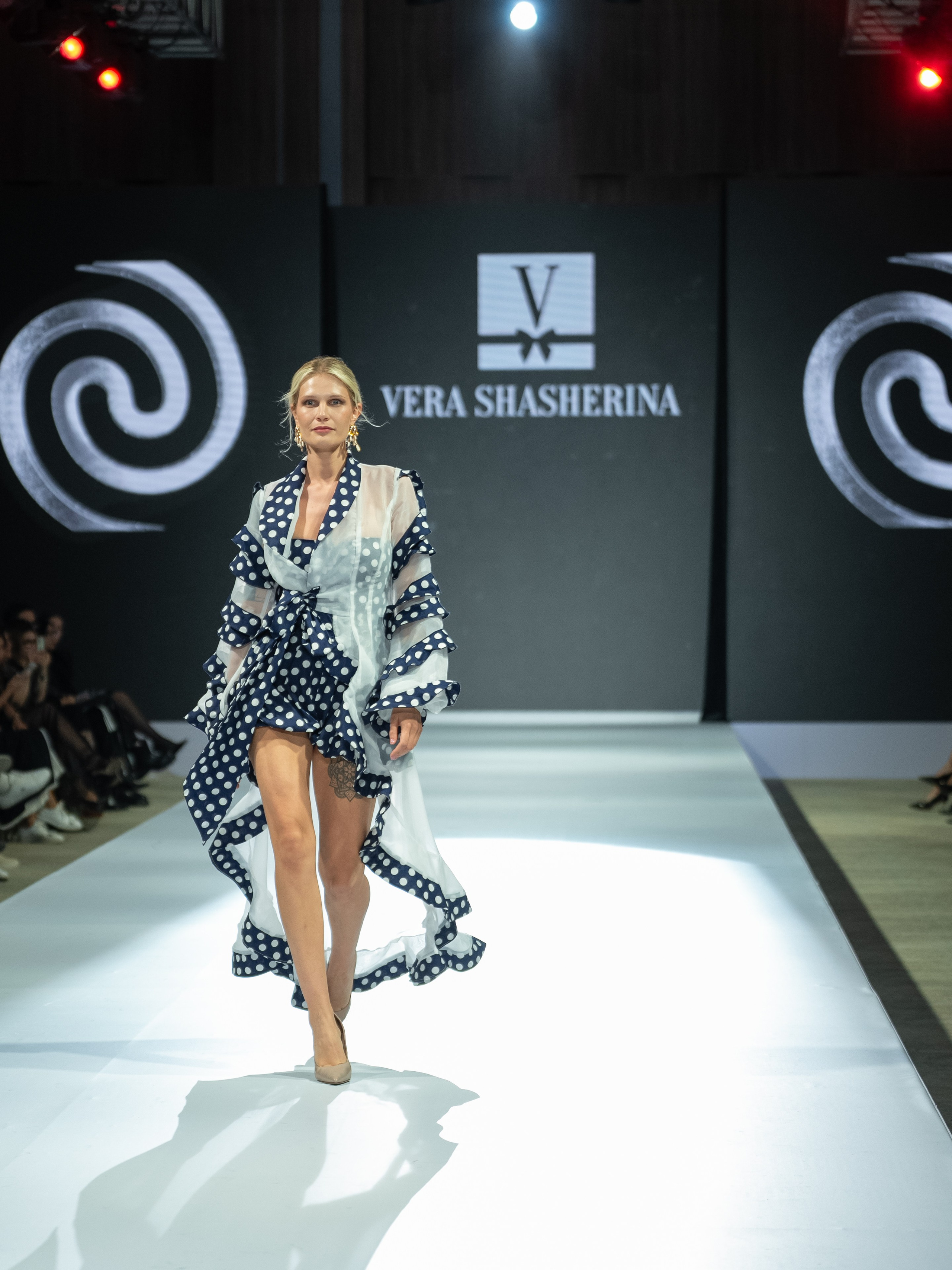 EURASIAN FASHION WEEK Vera Shasherina. Сайт Алматинского НЮ АРТ, будуар и фэшн фотографа Дениса Карпенко