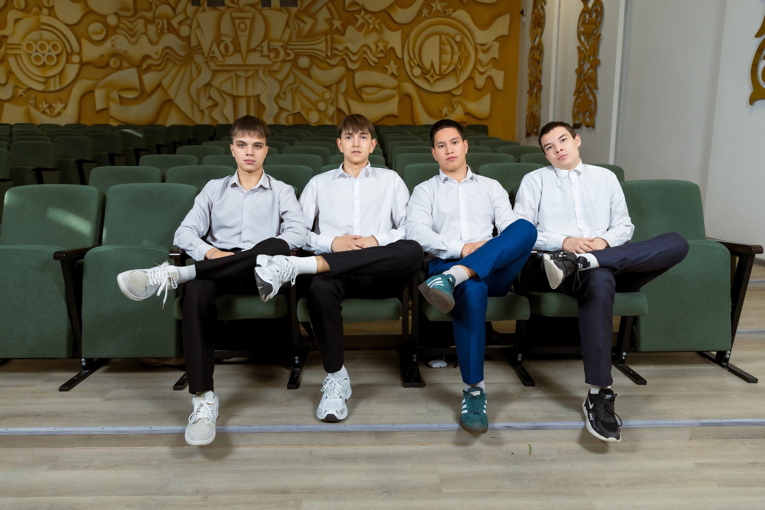 Старшая школа. Выпускные альбомы Набережные Челны