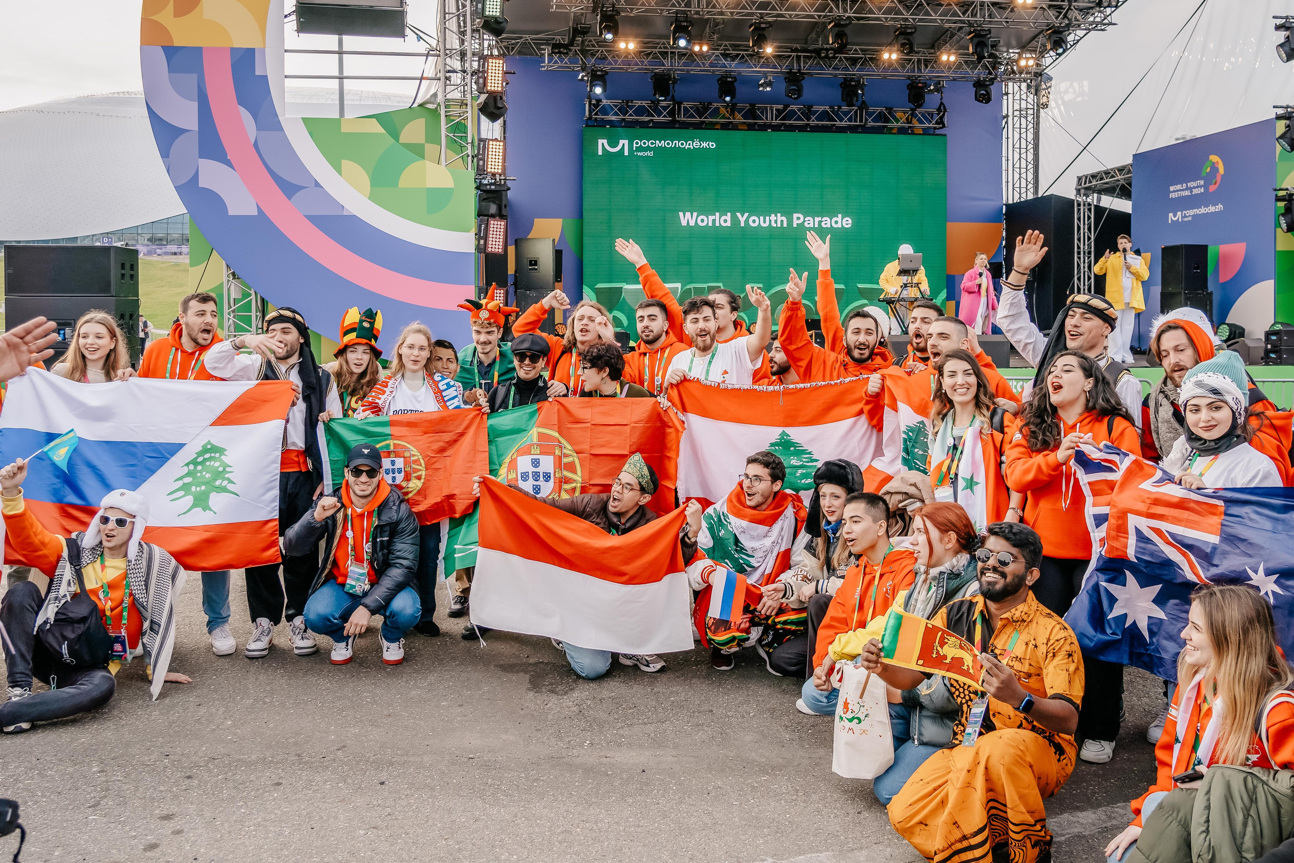 Всемирный фестиваль молодежи. Репортажный фотограф в Крыму Ксения Гасица