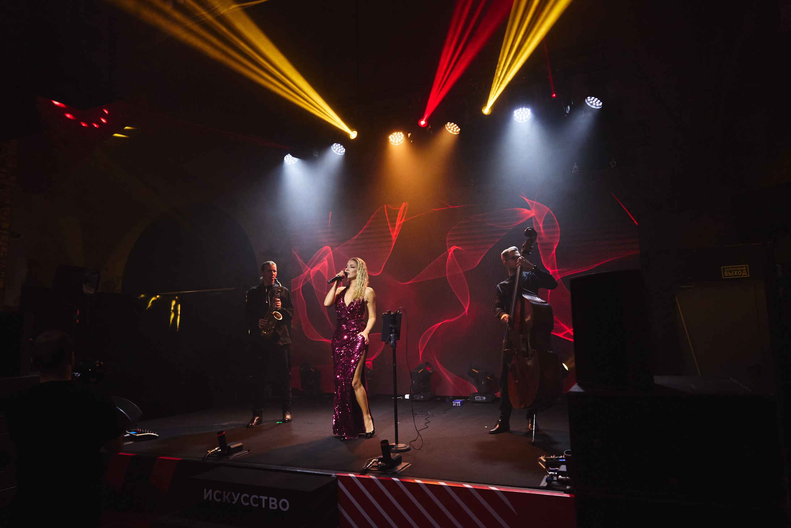 Альфа-Банк: Собрание Искусств в Санкт-Петербурге. КонТайм: профессиональная съемка для организаций