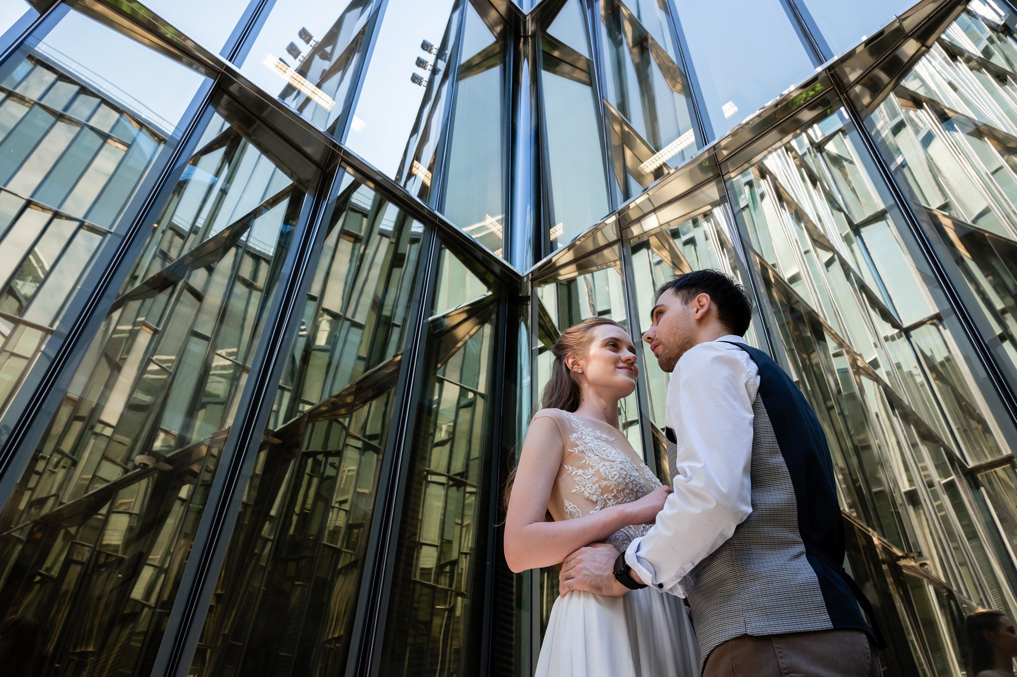 Зеркальный дворик. Свадебный и семейный фотограф из Санкт-Петербурга Климов Анатолий