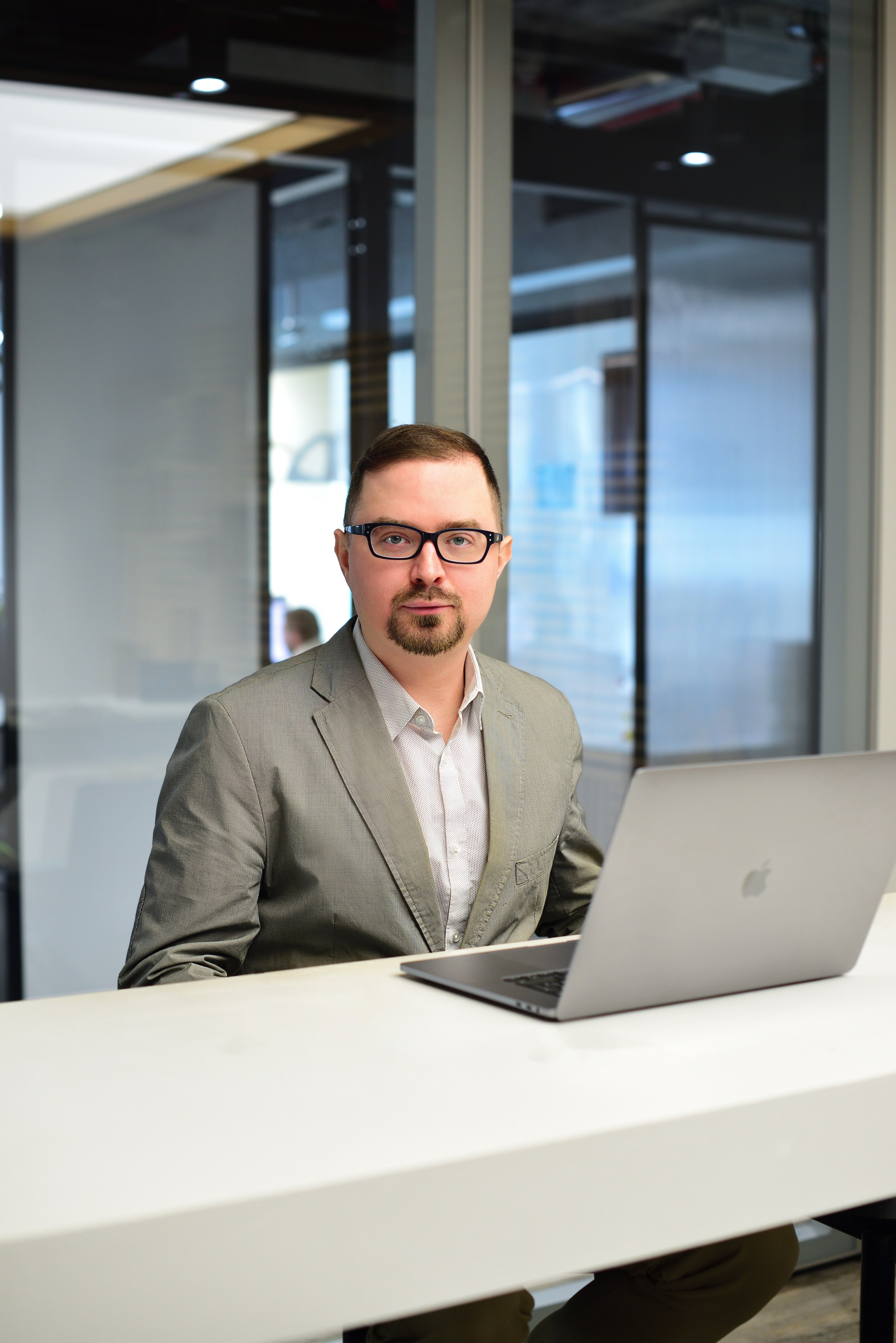 Бизнес портрет мужской. Ваш персональный фотограф в Москве ЮША