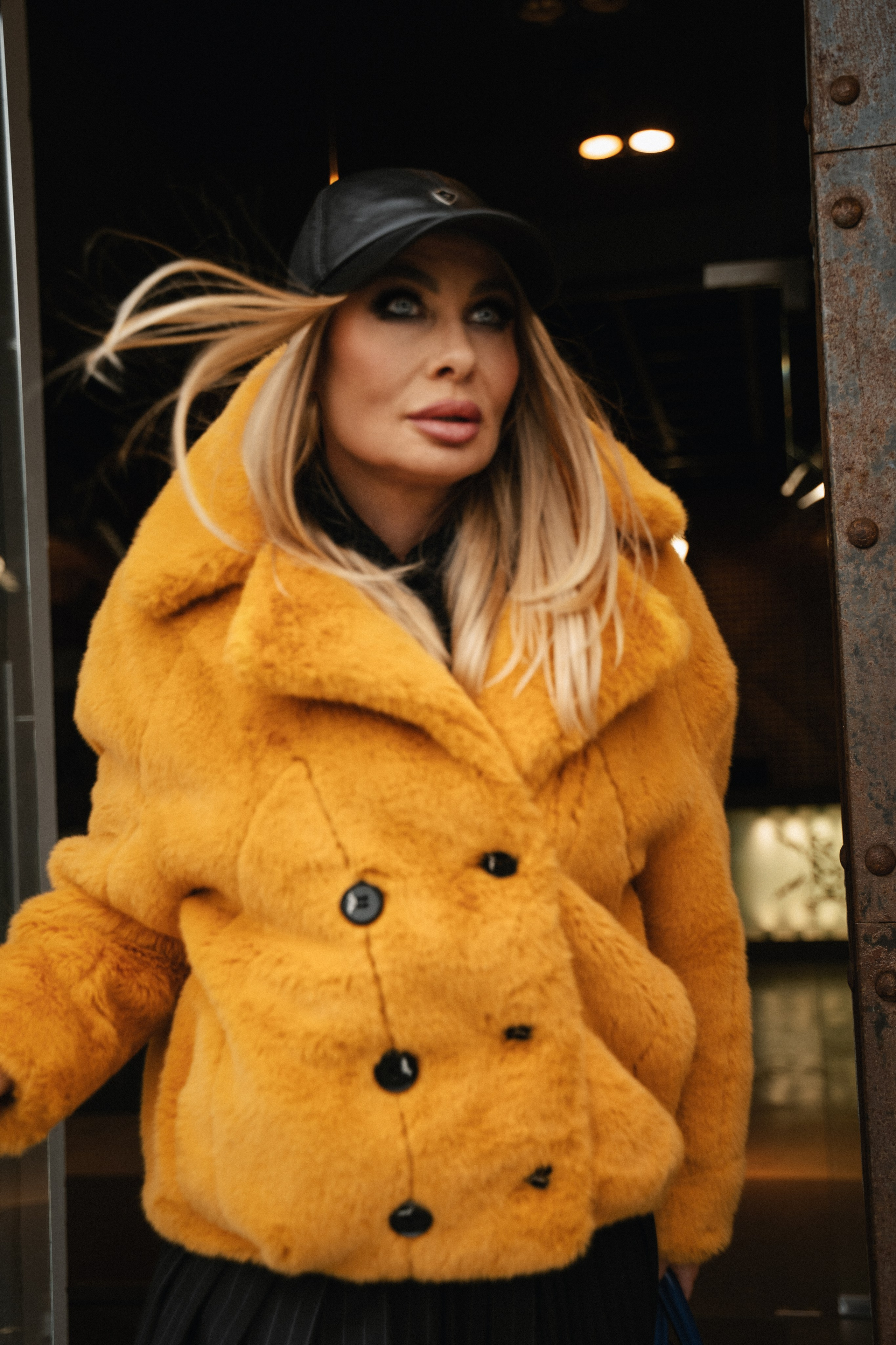 Светлана s t r e e t. Контент фотограф в Москве Кулич Настя