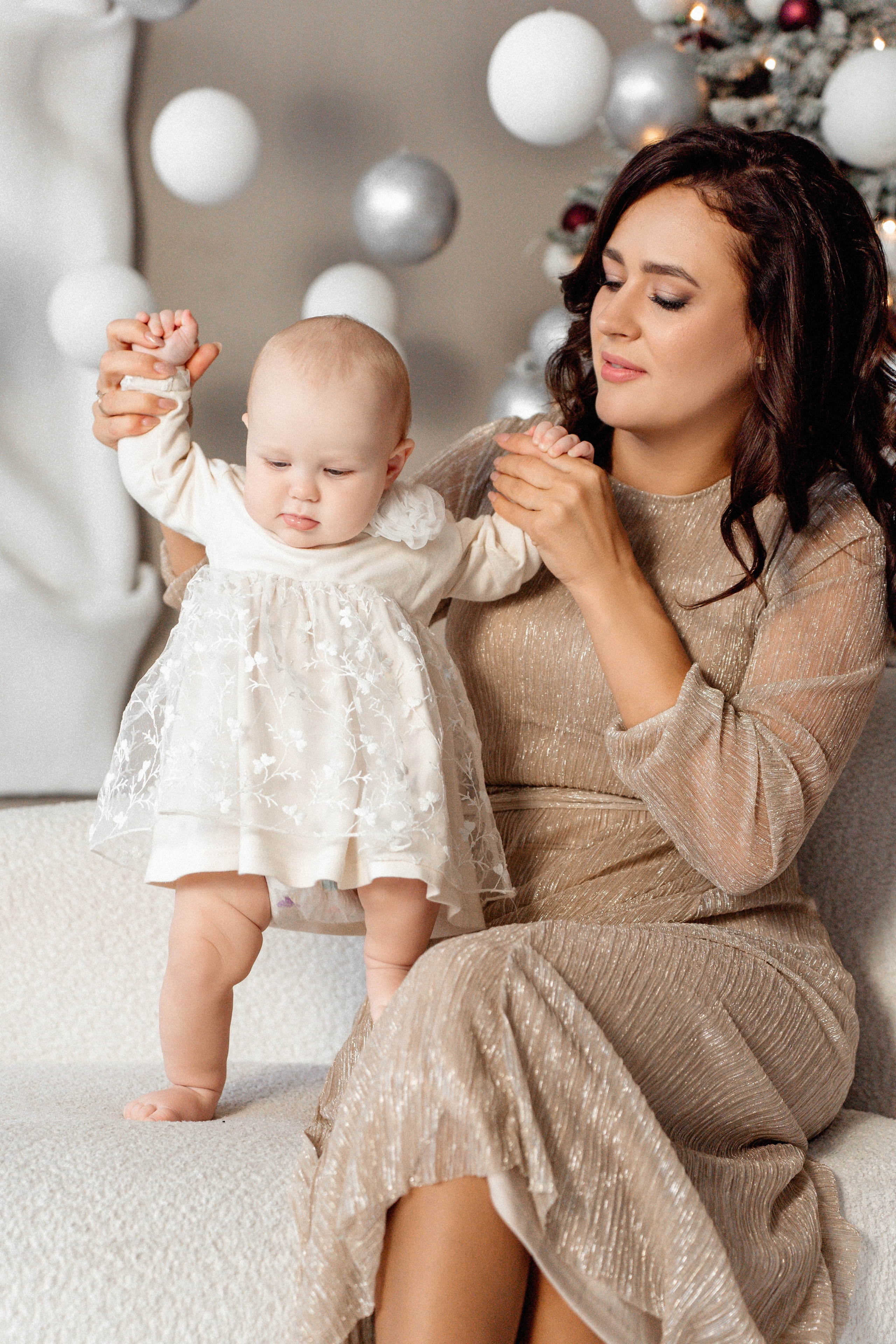 Новогоднее волшебство большой дружной семьи. Ваш семейный фотограф в Минске — Вика Трегубова