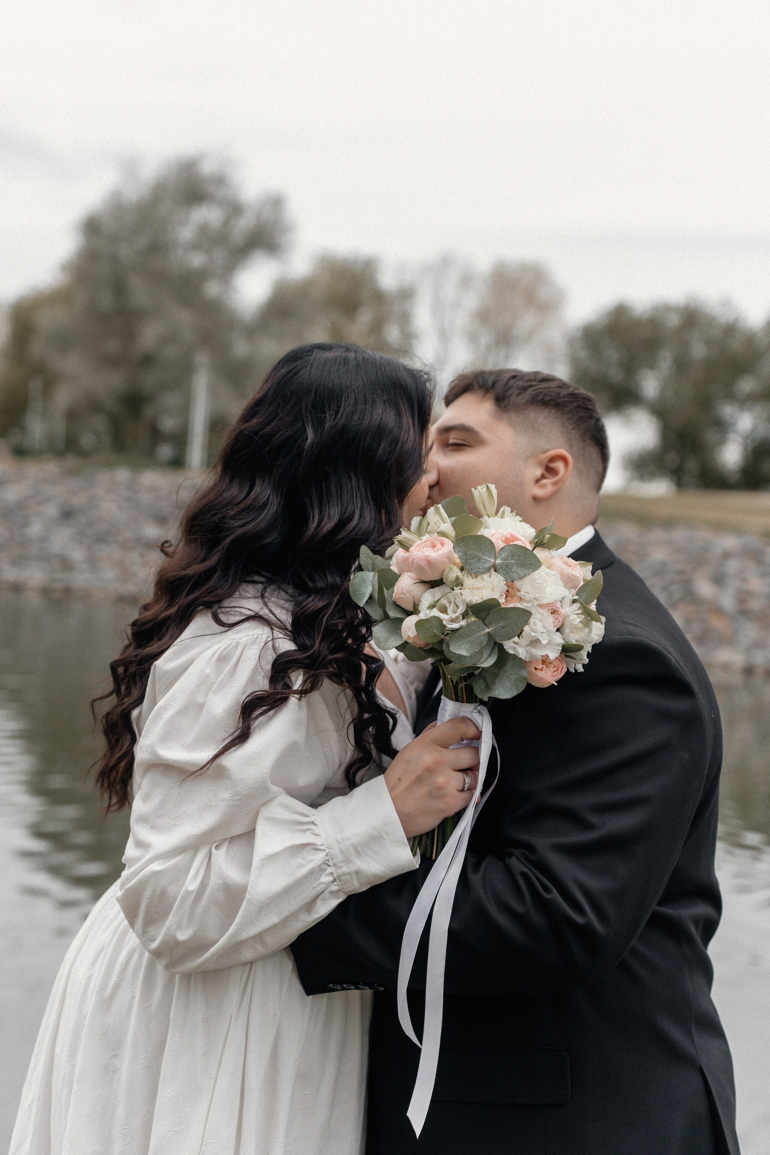 Юля и Дима прогулка в Троицком предместье. Ваш семейный фотограф в Минске — Вика Трегубова