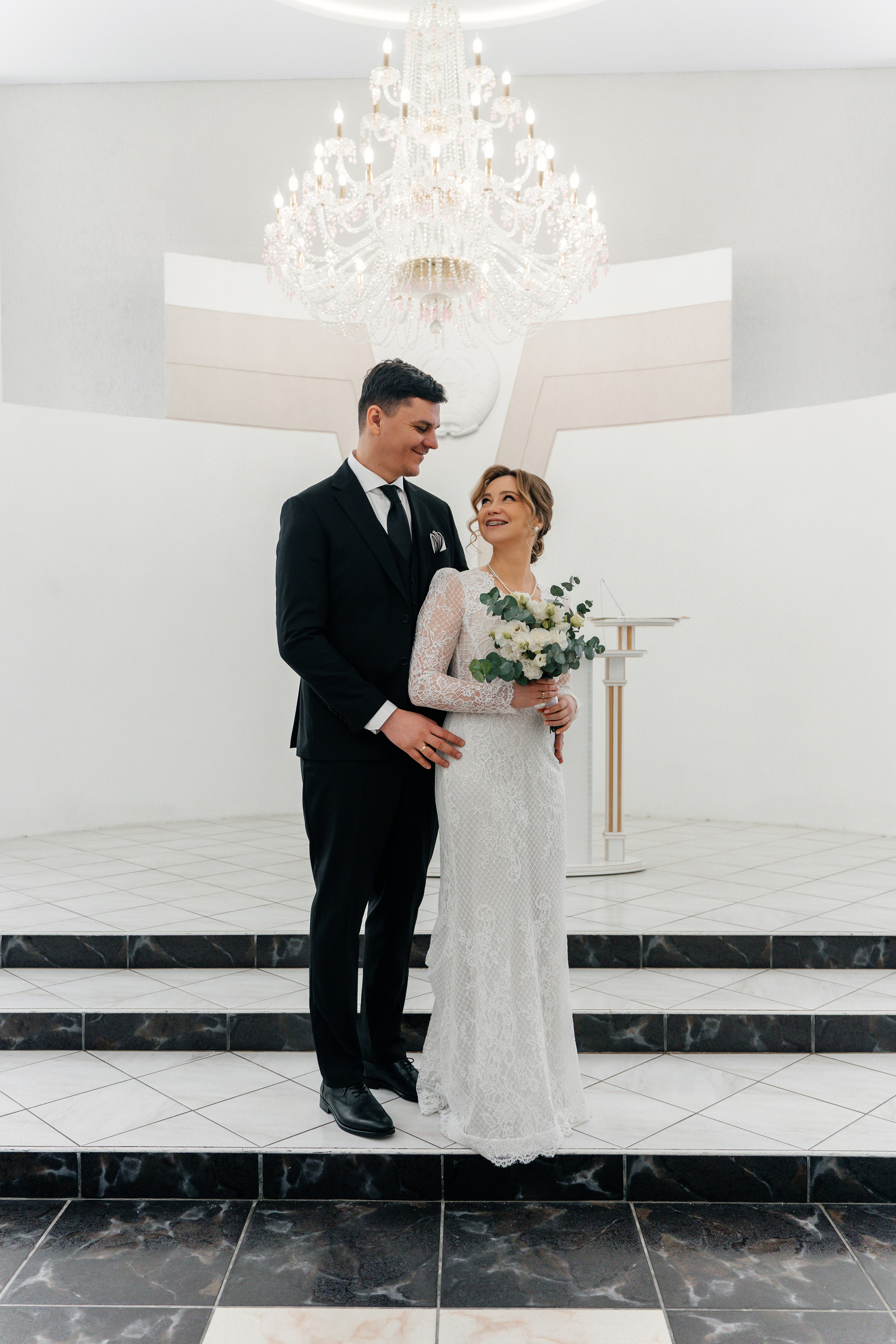 ЗАГС Октябрьского района (большой зал). Ваш семейный фотограф в Минске — Вика Трегубова