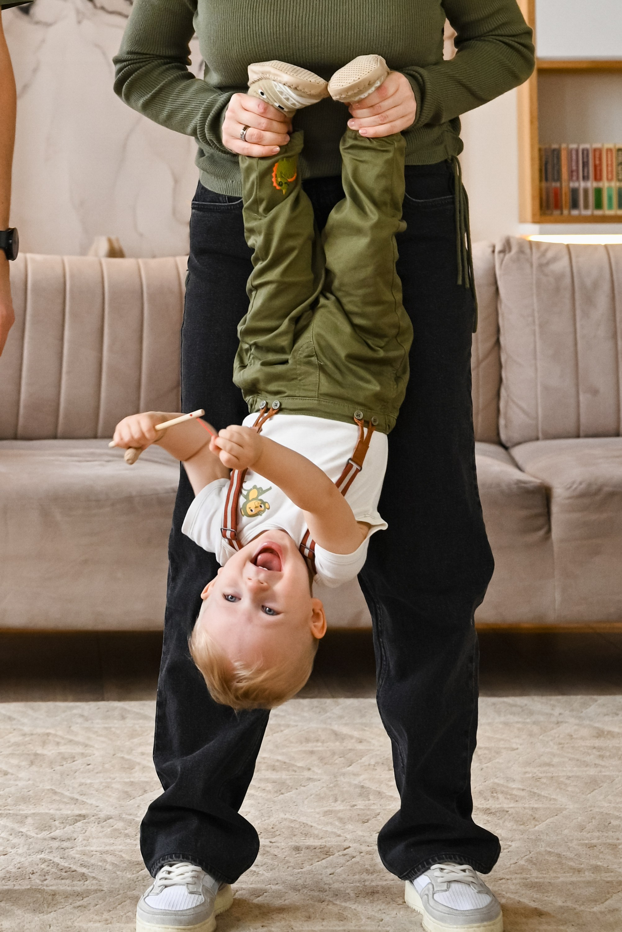 Ангелина и её большая семья. Компания и фотошкола по созданию контента в Москве