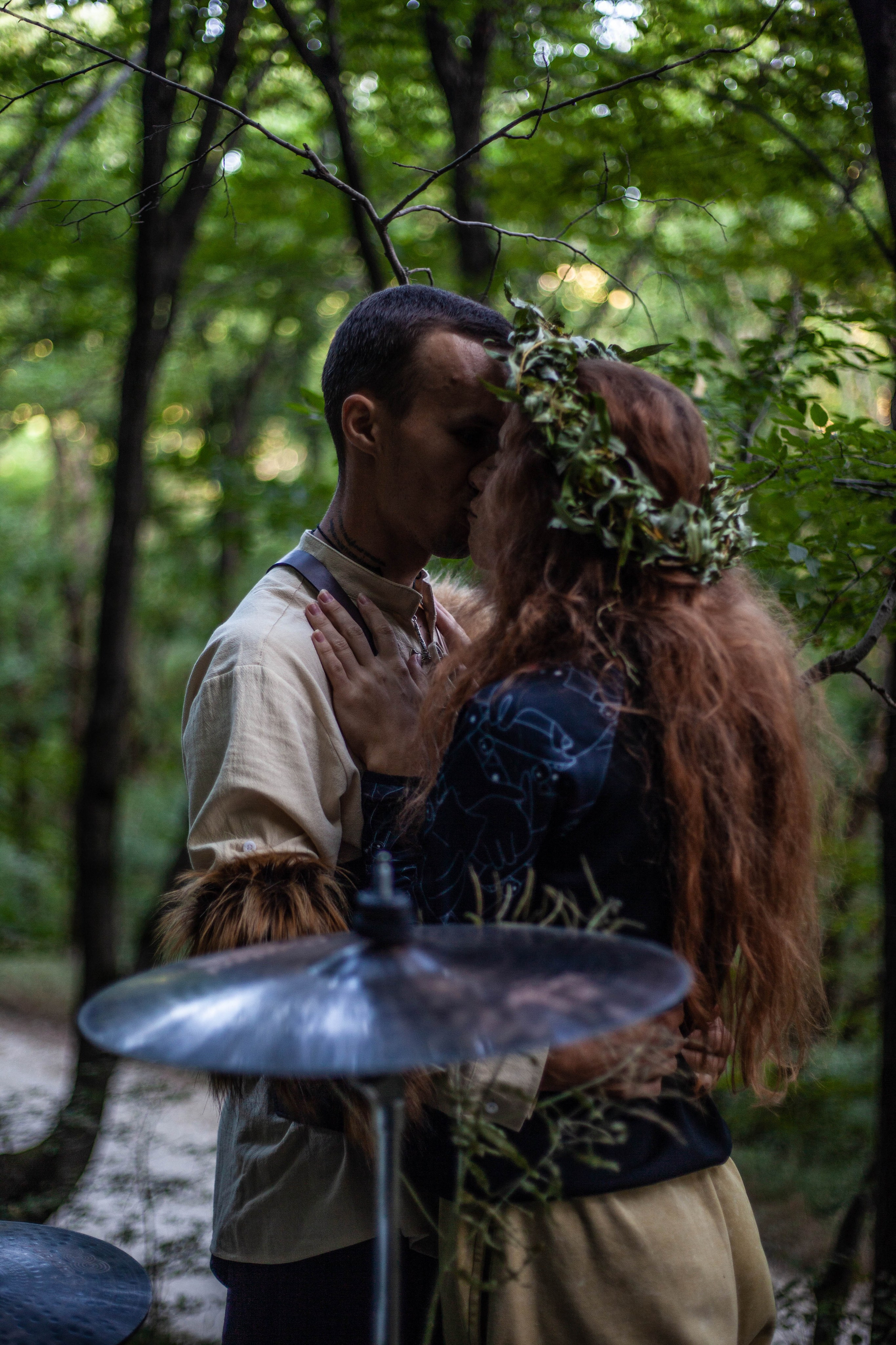 Клип. Уличный фотограф Города N