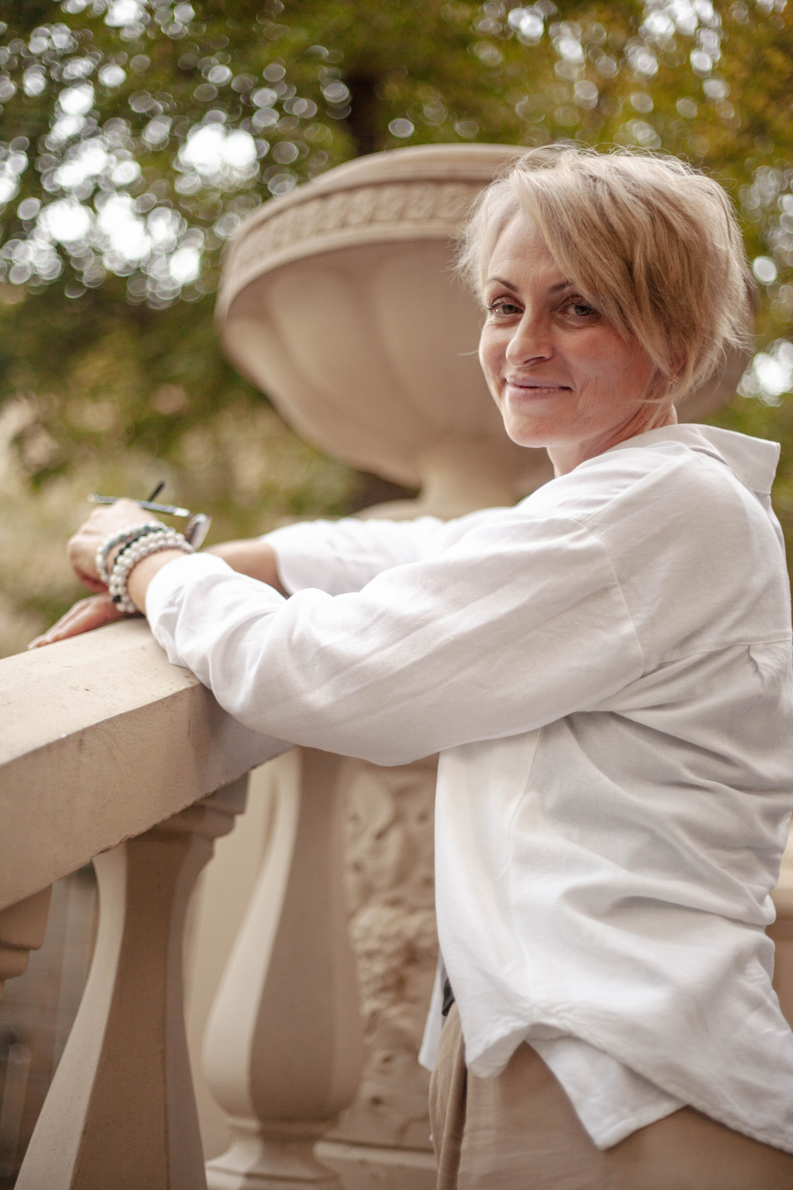 Абрау. Уличный фотограф Города N