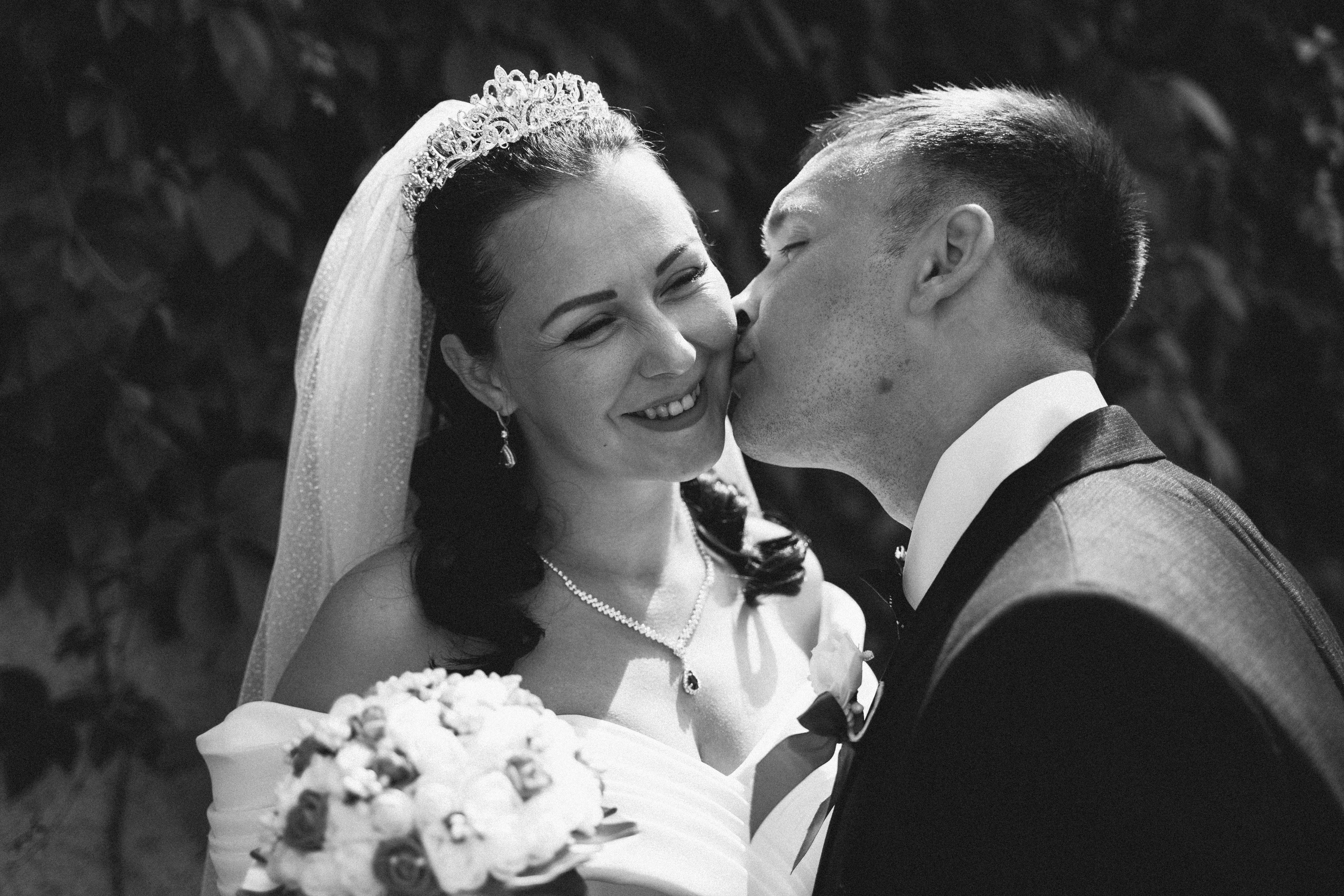 Ильнур и Динара. Свадебный день. Отбор. Кафе Ля делис. Семейный и свадебный фотограф Молодзяновская Елена