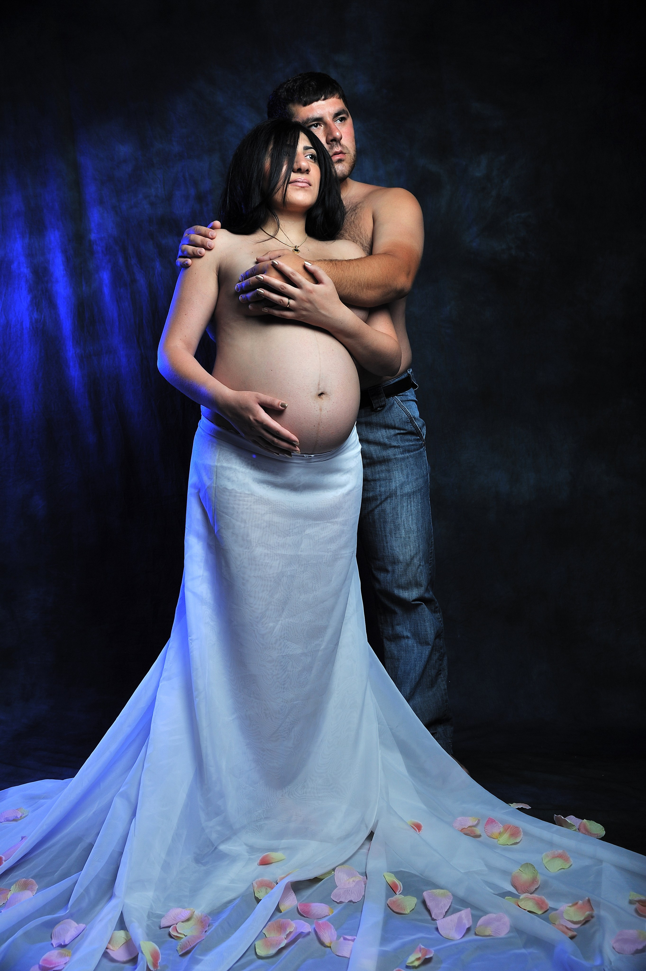 Фотосессия во время беременности от студии Love Story. Максим Матвийченко и Виктория Басова профессионалы своего дела