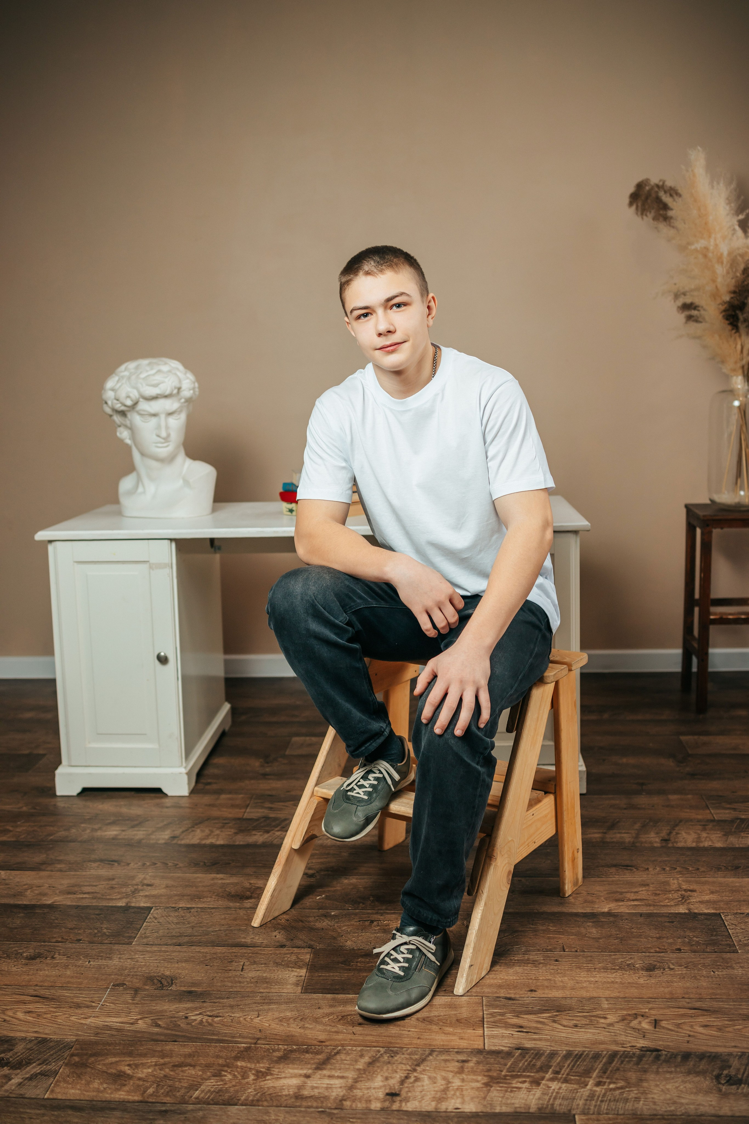 Студия школьной фотографии. Фотостудия выпускных альбомов в Твери. Студия школьной фотографии в Твери. Выпускные альбомы в Твери