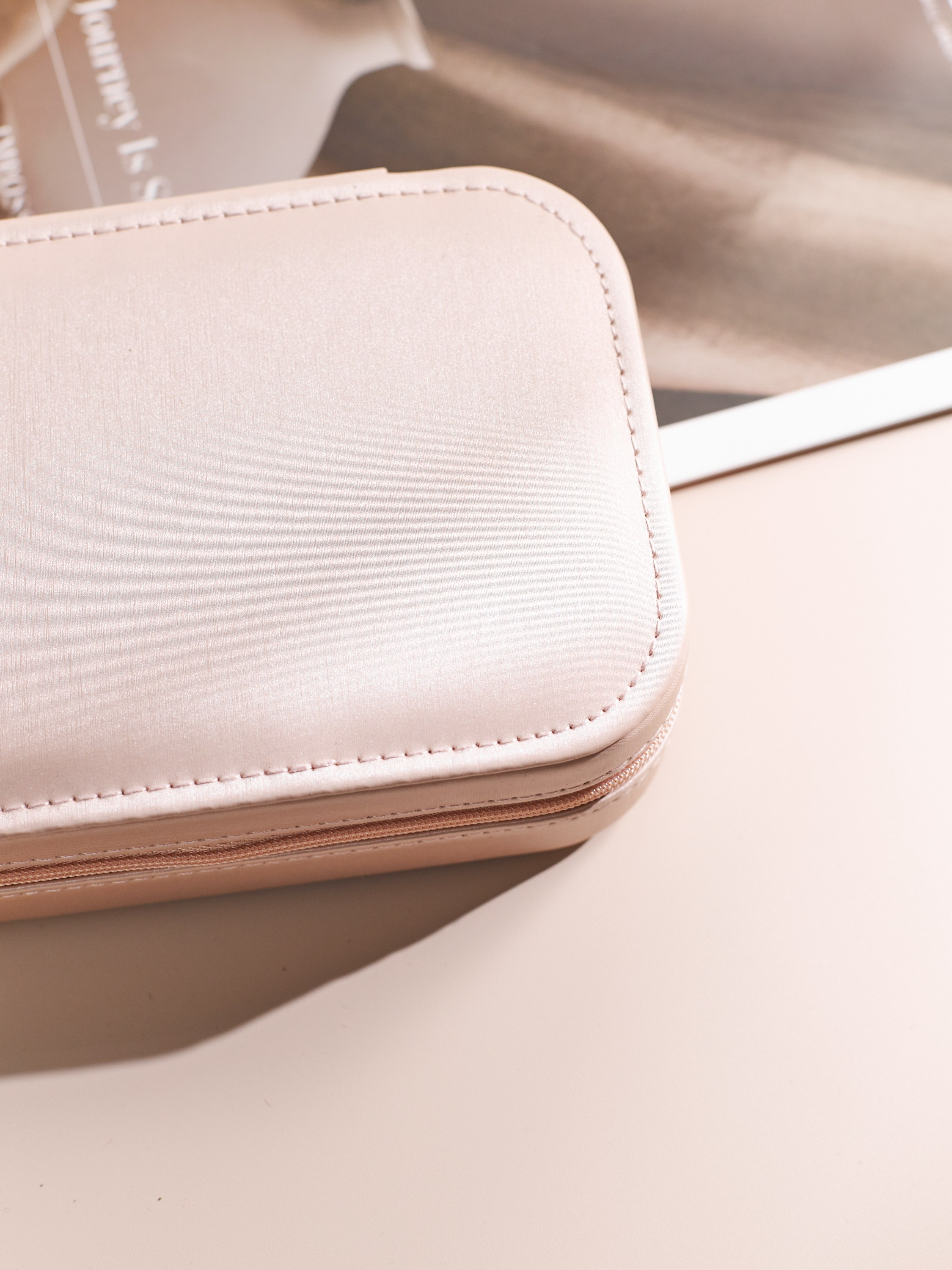 Фотосъемка шкатулок пазлов постеров Екатеринбург подарки Wildberries ВБ Ozon предметка Екб заказать цена. Фотограф Екатеринбург Анастасия Жерновская | Маркетплейсы и нейрофото