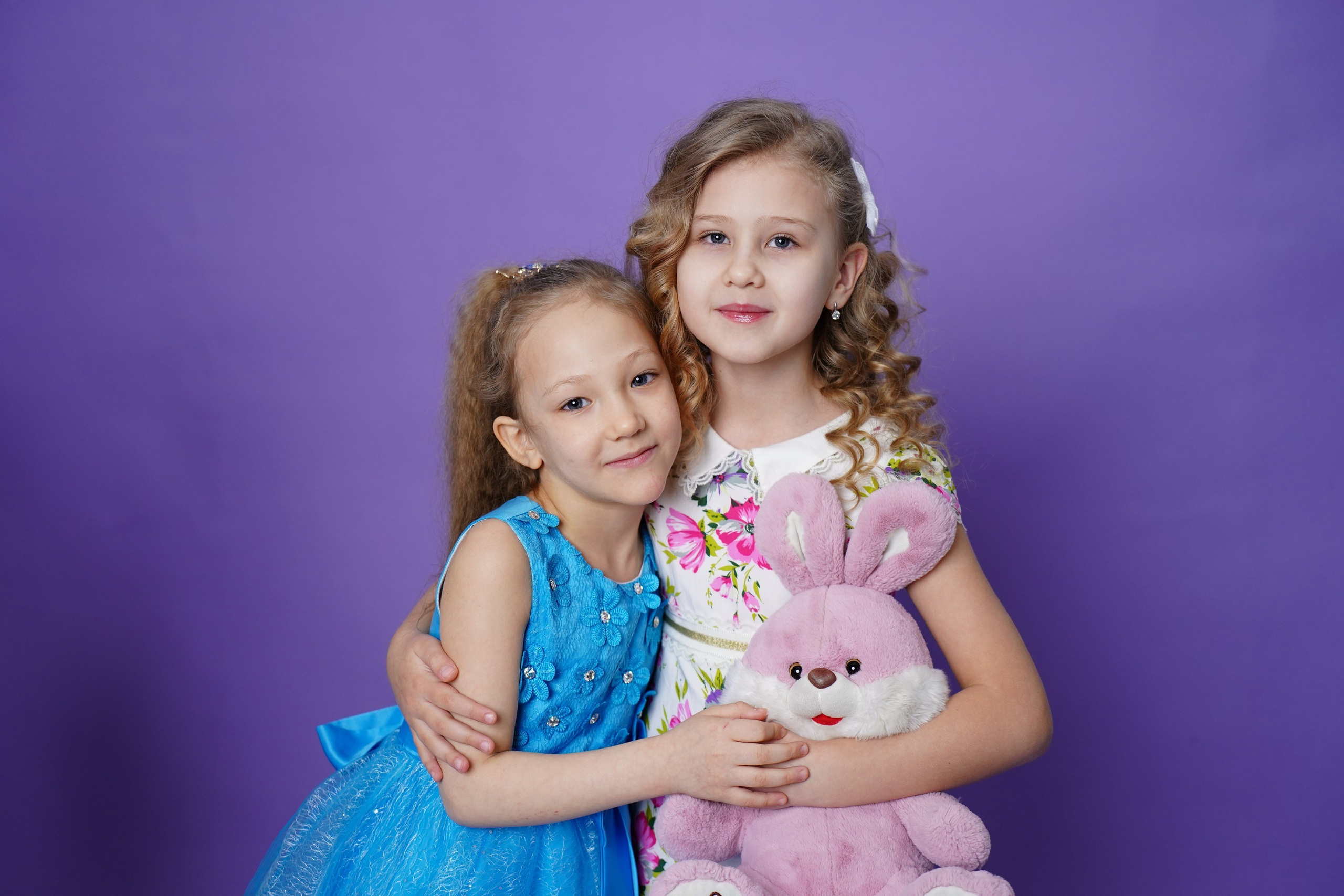 Мелкие группы. MEMENTO.Выпускные альбомы, школьные, юбилейные и другие книги. Ростов-на-Дону