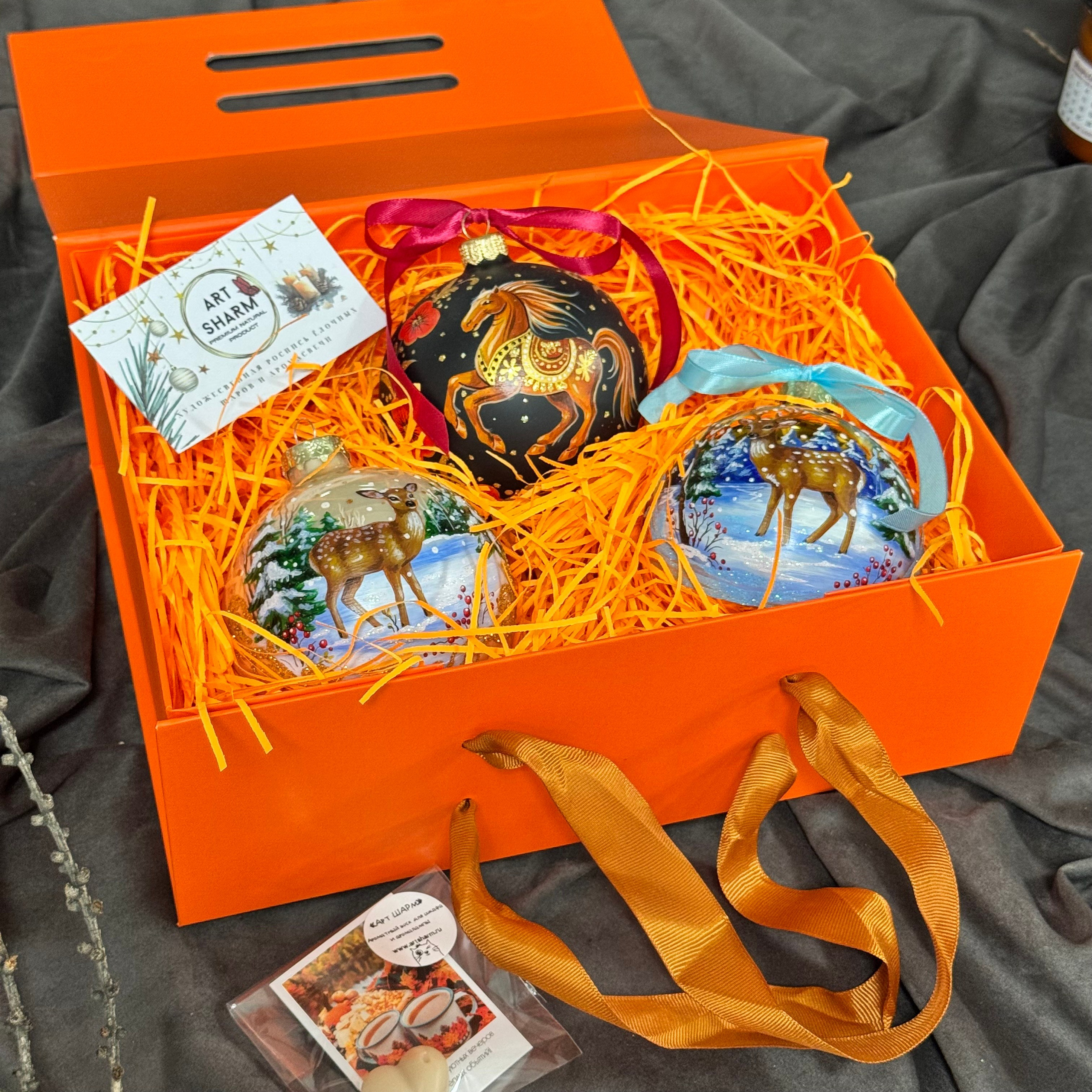 Аромасвечи и наборы. Художественная ручная роспись елочных шаров, корпоративные подарки и восковые аромасвечи