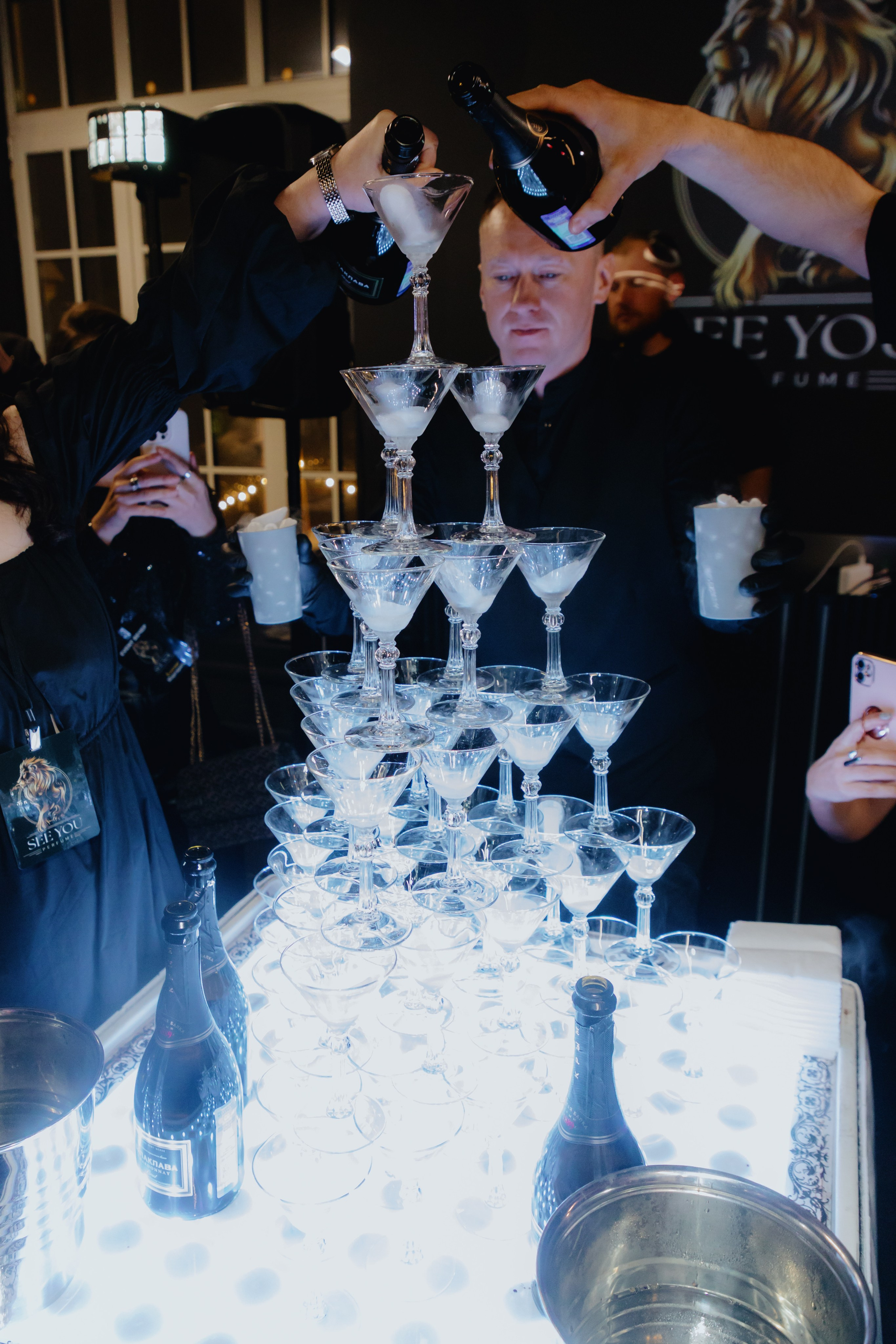 See `You Perfume. Фотограф в Москве и Санкт-Петербурге Дарина