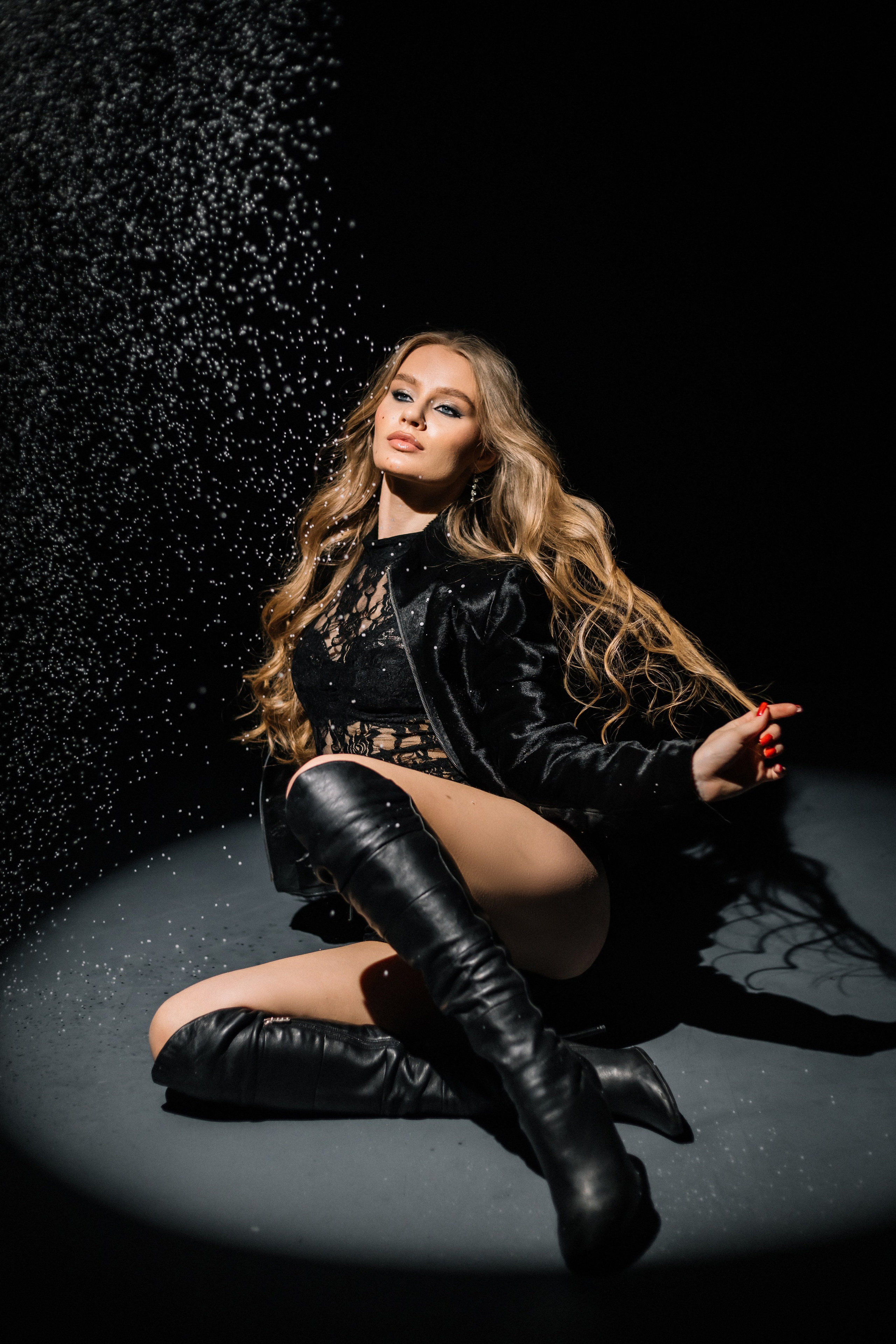 Фотосессия в студии со снегом в Зеленограде