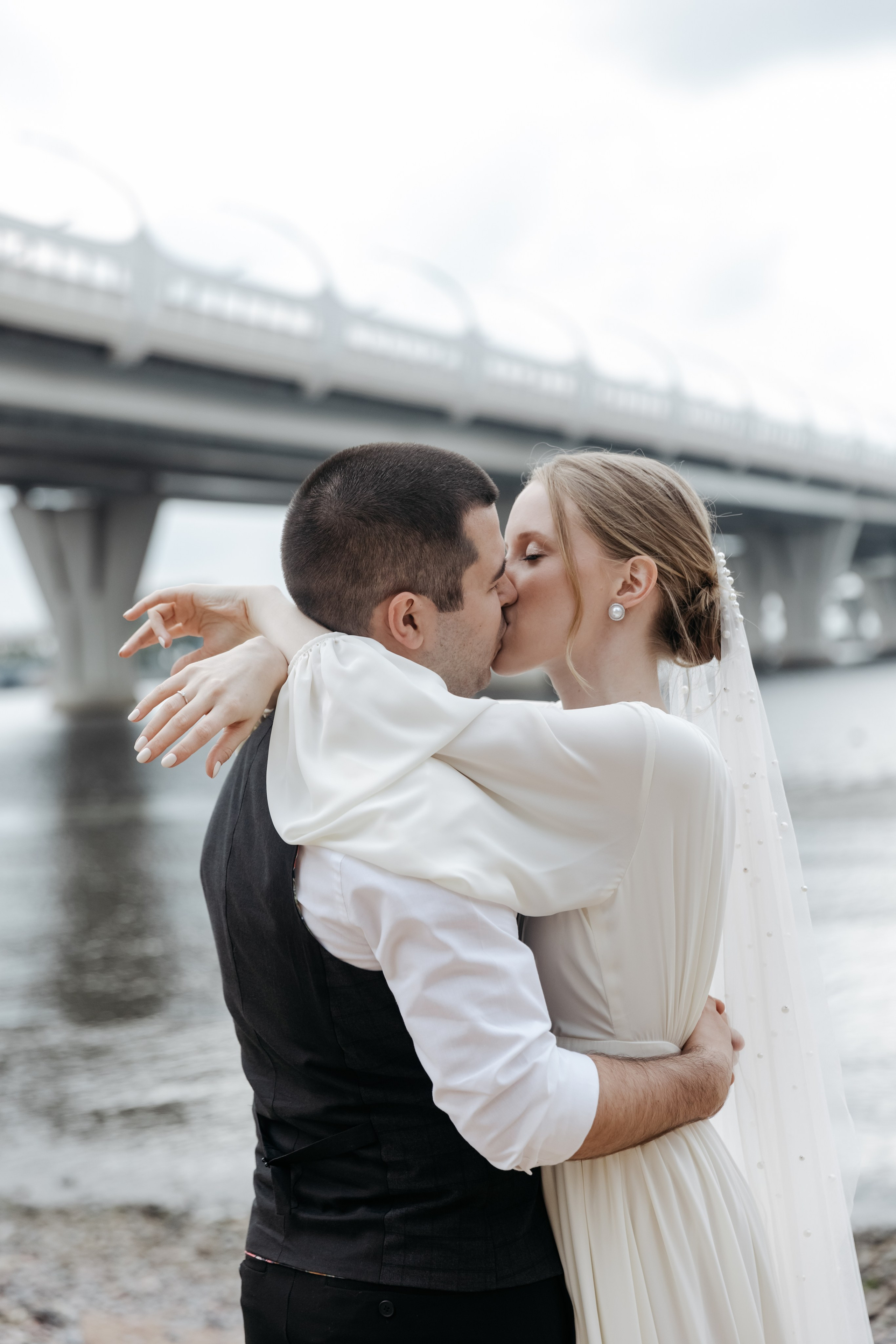 У нас было 2 дня, 2 радуги, 2 времени года и одна любовь. Свадебный фотограф в Санкт-Петербурге