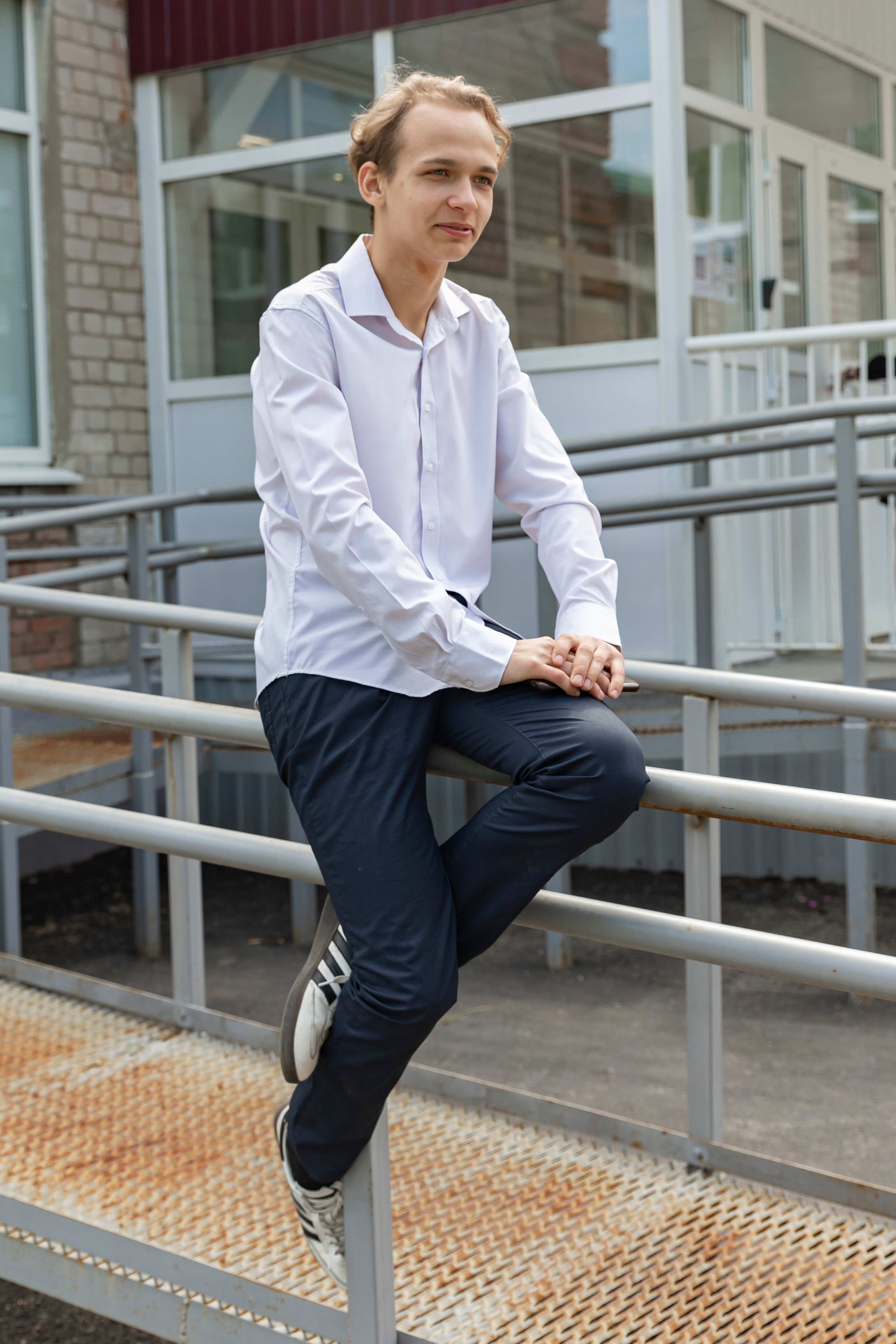 Фотосъемка 9 класс. Свадебный фотограф Марина Суворова и видеооператор Олег Петров