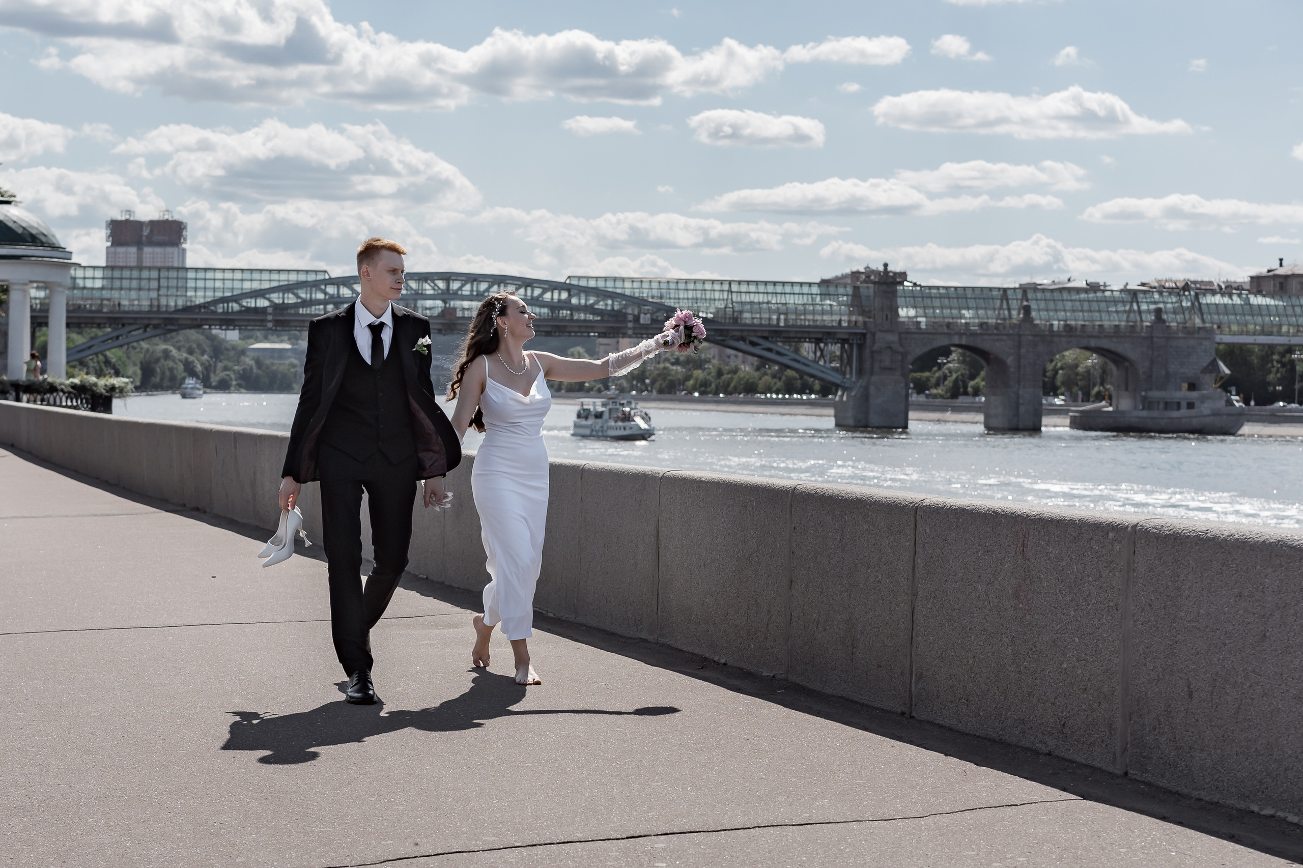 Свадебная прогулка в парке Горького. Портретный фотограф Олеся Владимирова в Москве