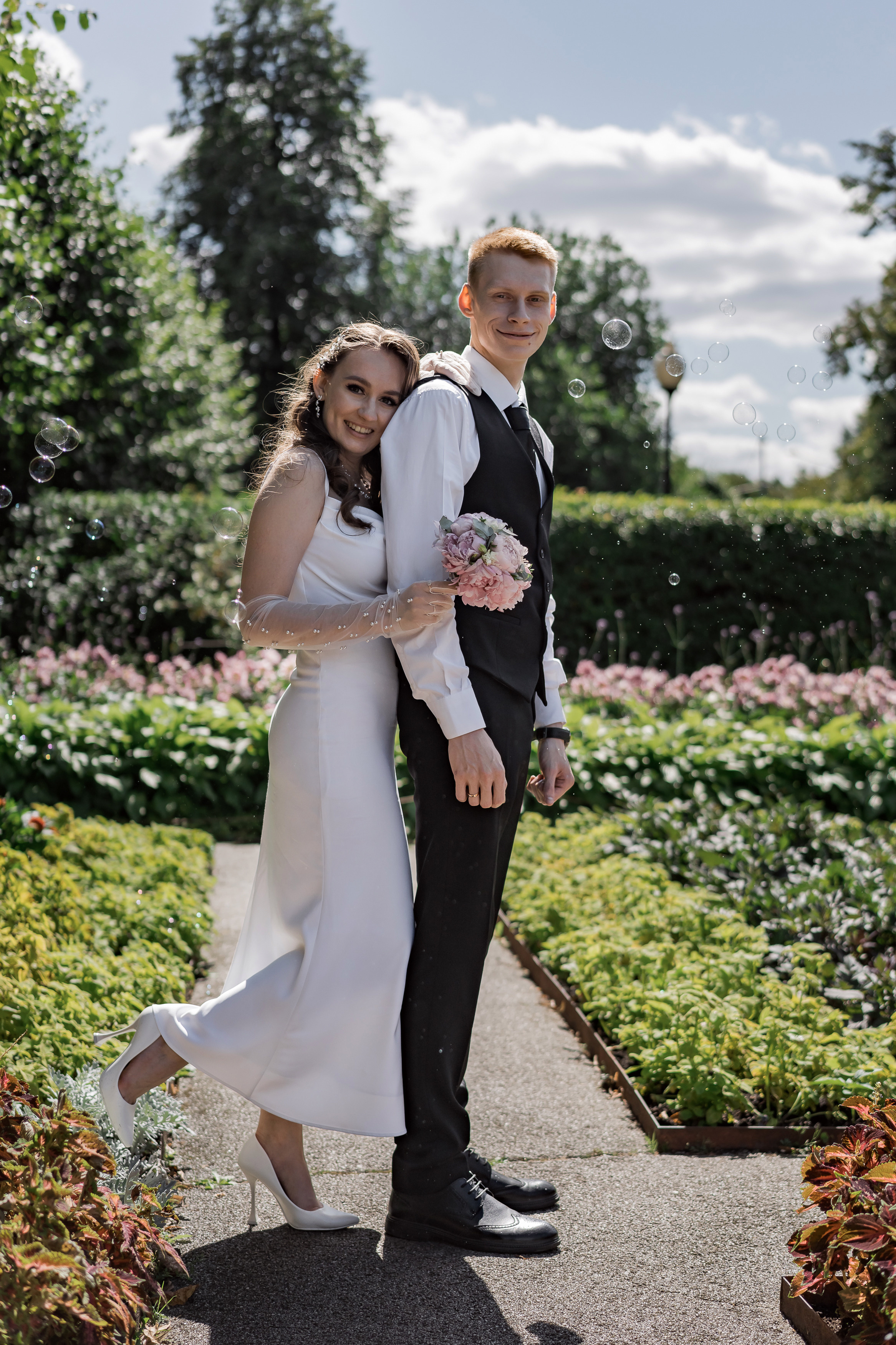 Свадебная прогулка в парке Горького. Портретный фотограф Олеся Владимирова в Москве