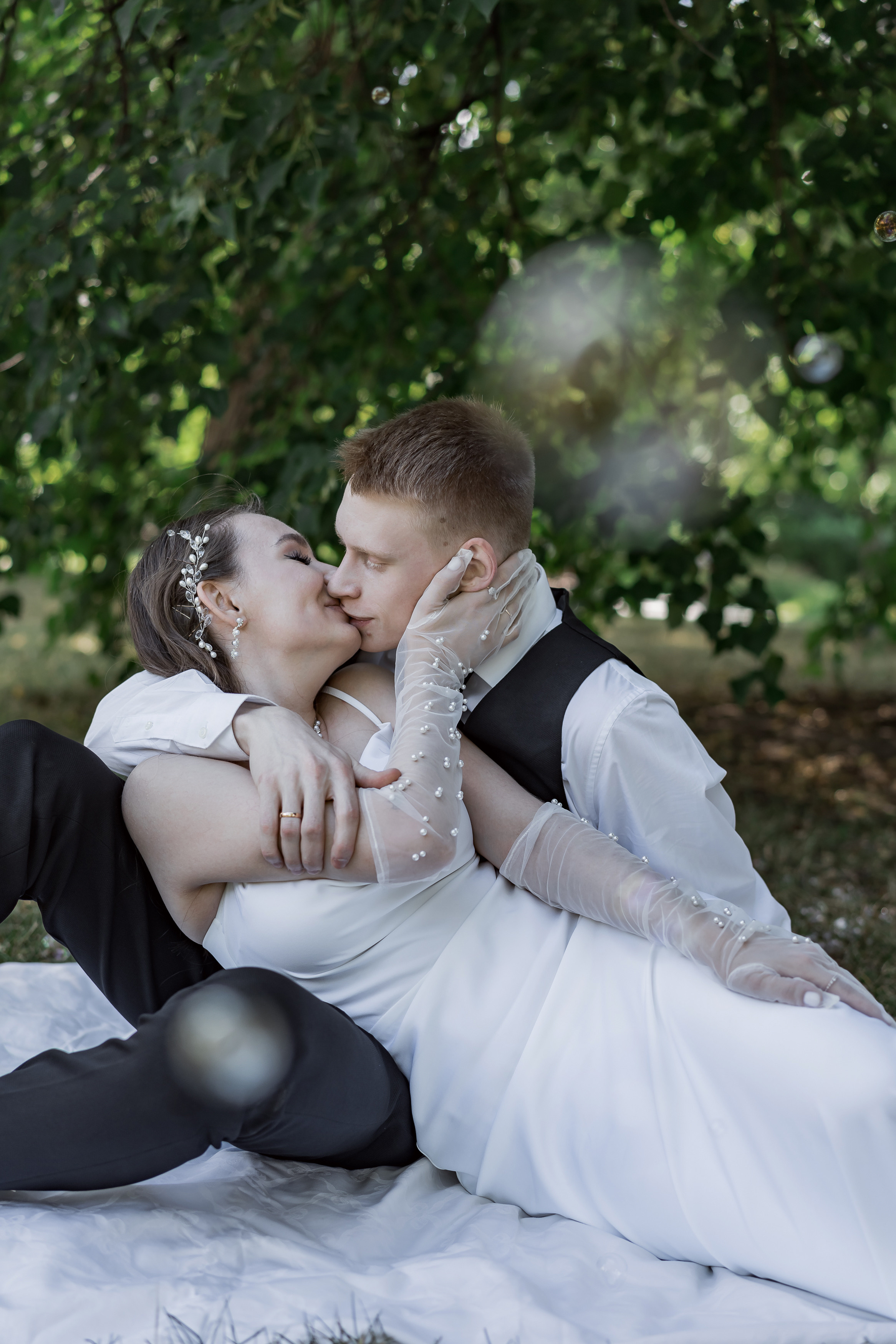 Свадебная прогулка в парке Горького. Портретный фотограф Олеся Владимирова в Москве