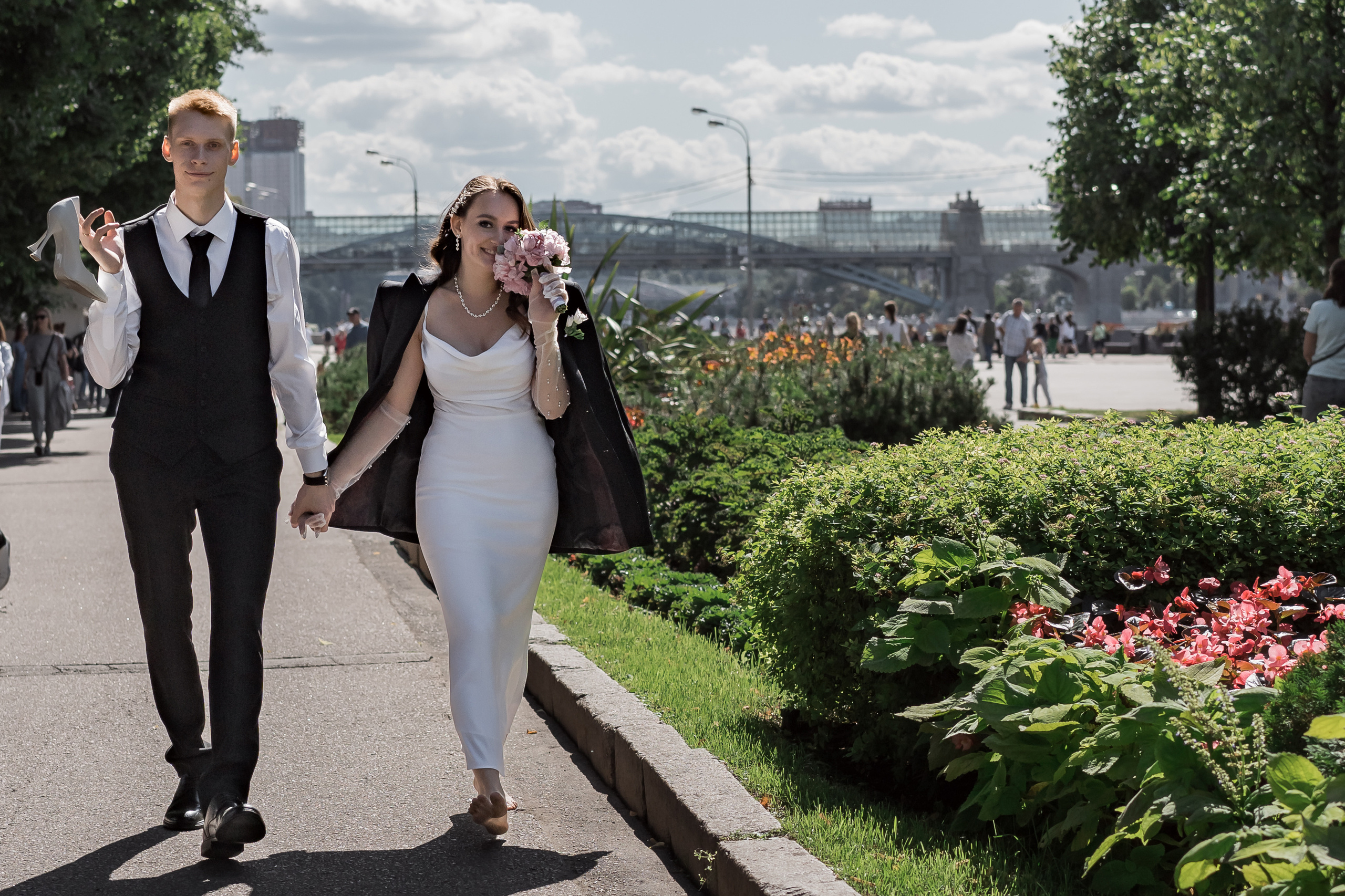 Свадебная прогулка в парке Горького. Портретный фотограф Олеся Владимирова в Москве