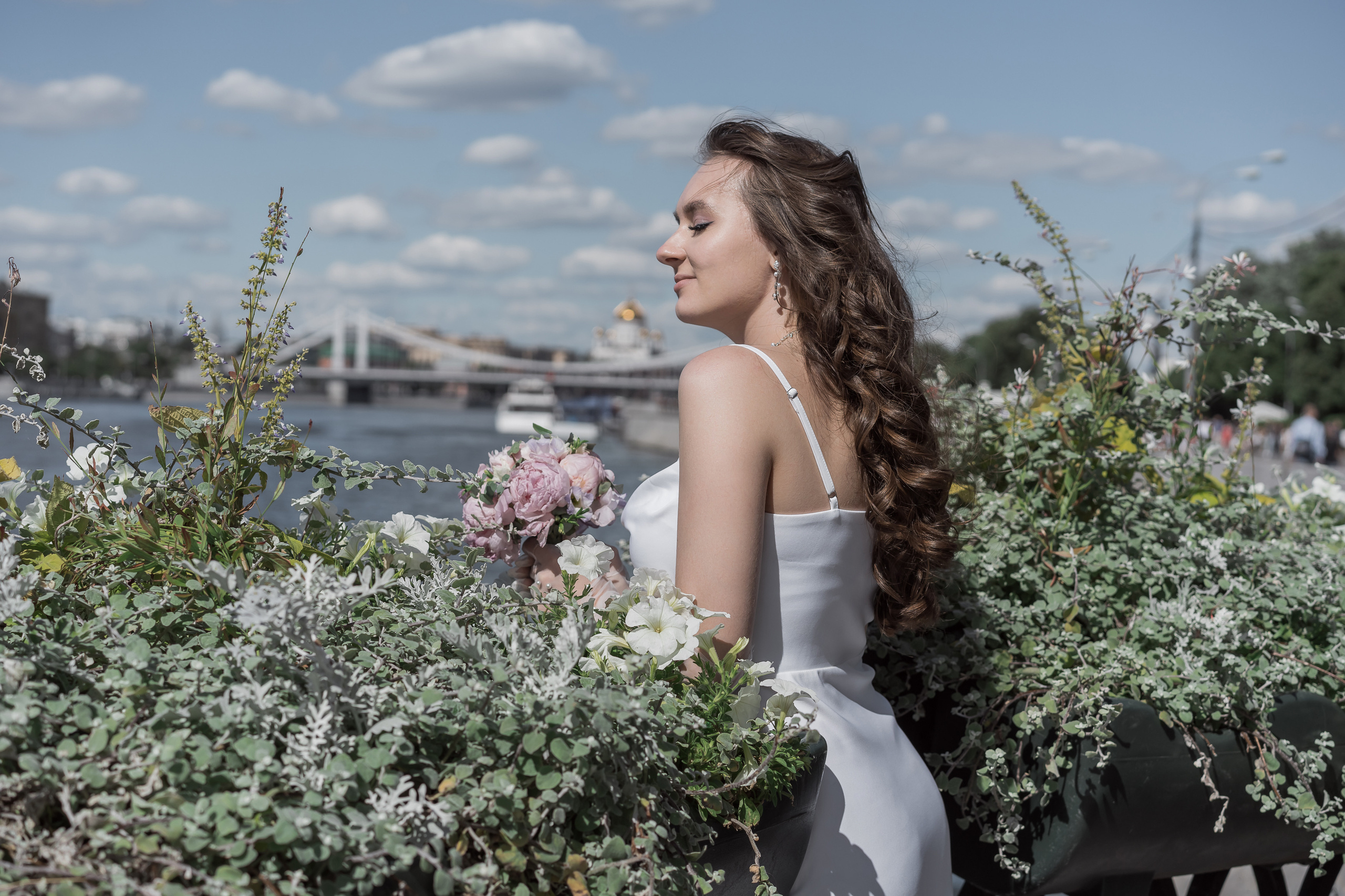 Свадебная прогулка в парке Горького. Портретный фотограф Олеся Владимирова в Москве